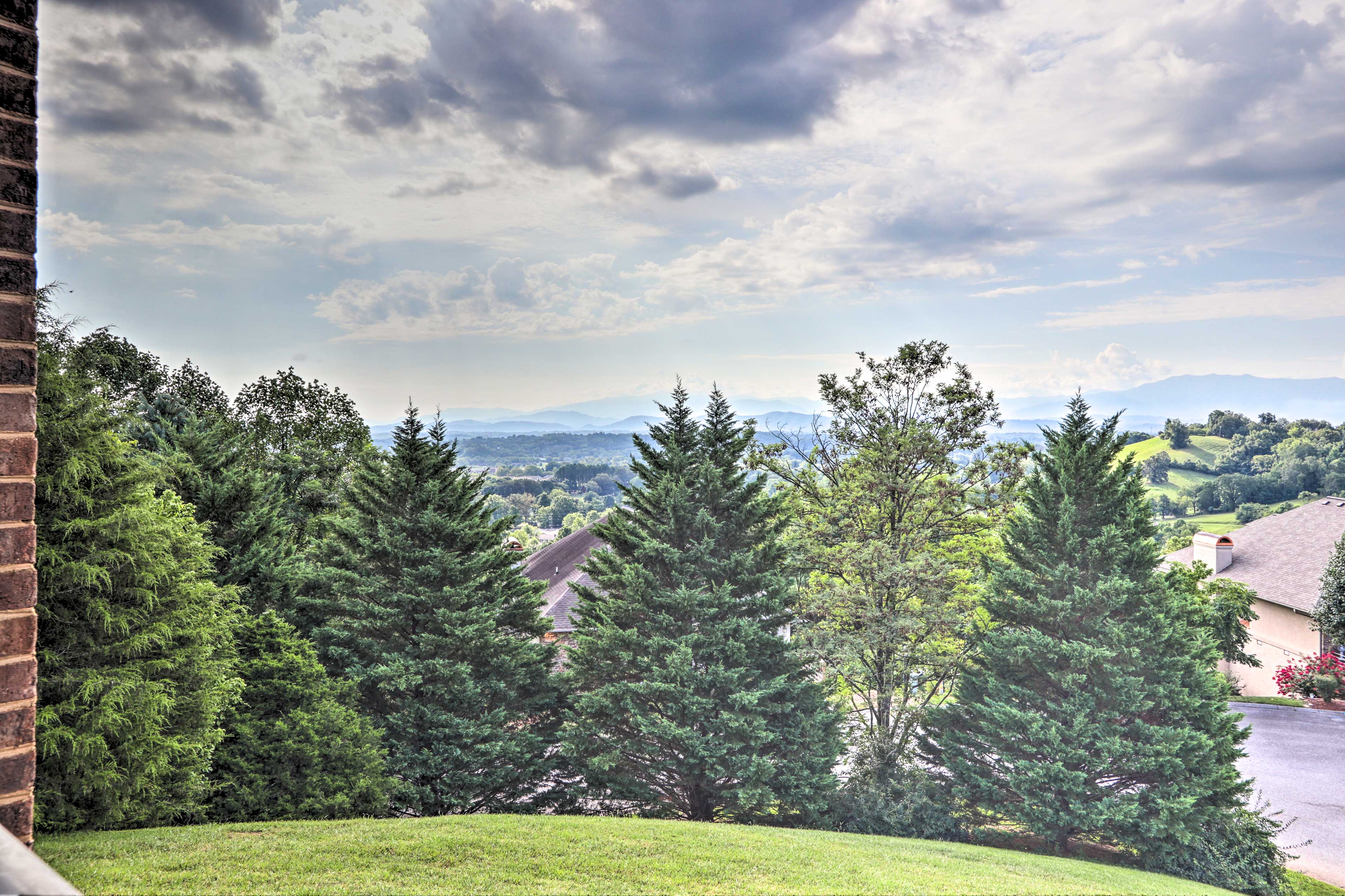 Property Image 1 - Mountain-View Apartment Near Pigeon Forge Parkway!