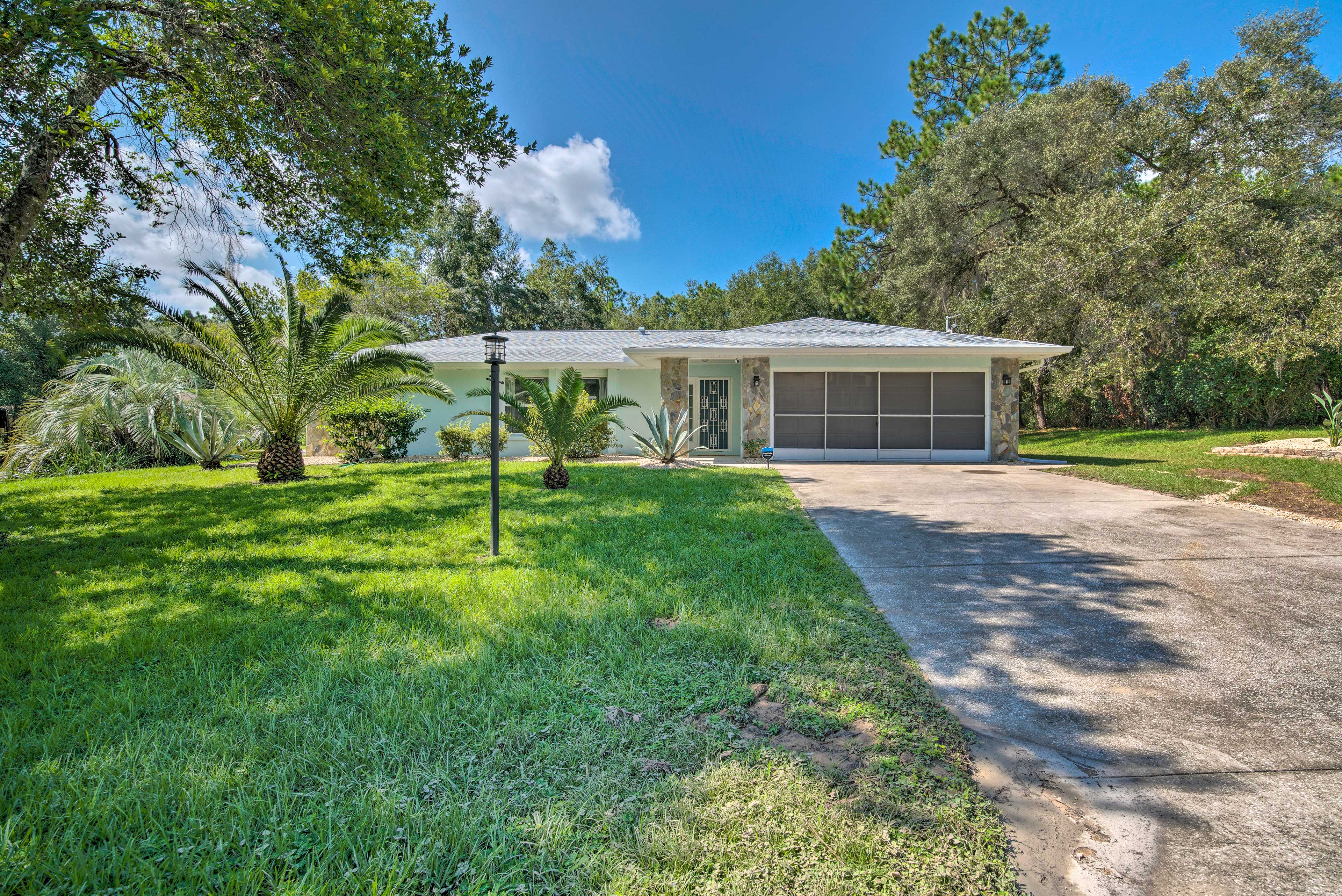 Property Image 1 - Welcoming Citrus Springs Home w/ Fire Pit