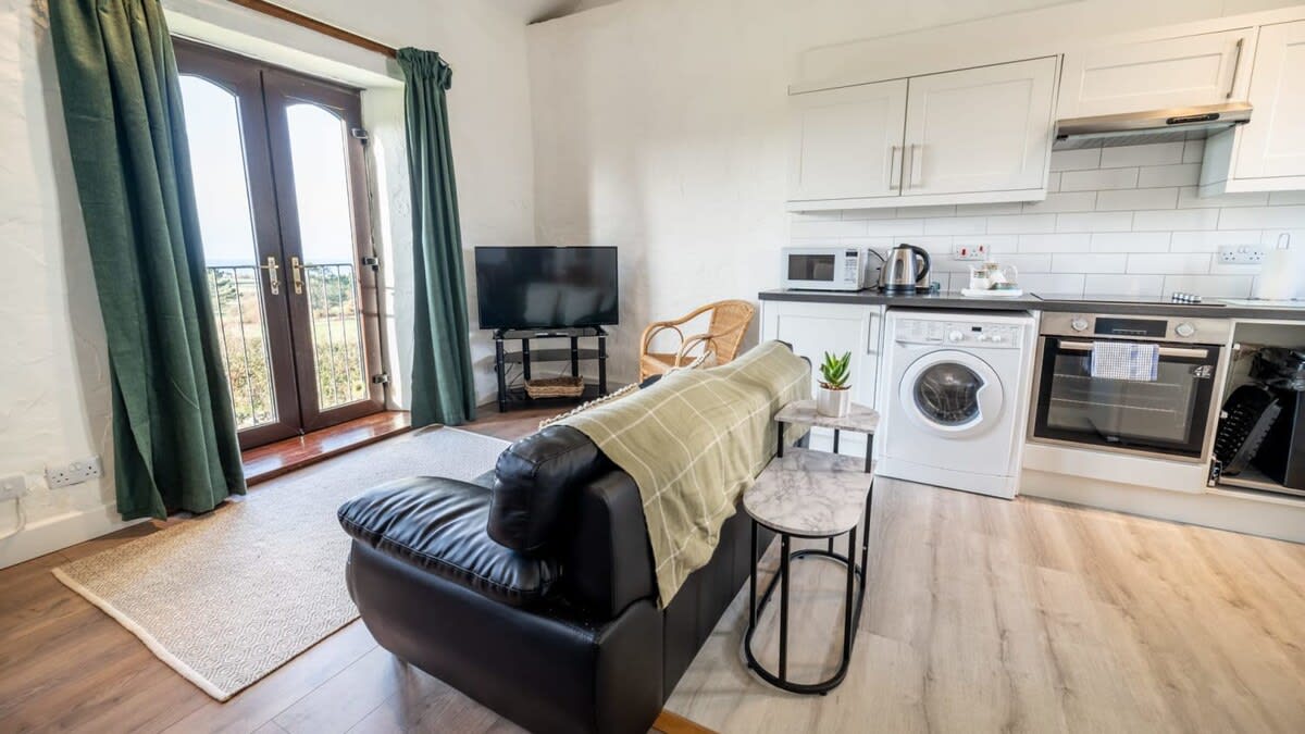 Property Image 1 - Lovely 2 Bedroom Coastal Cottage near Bude