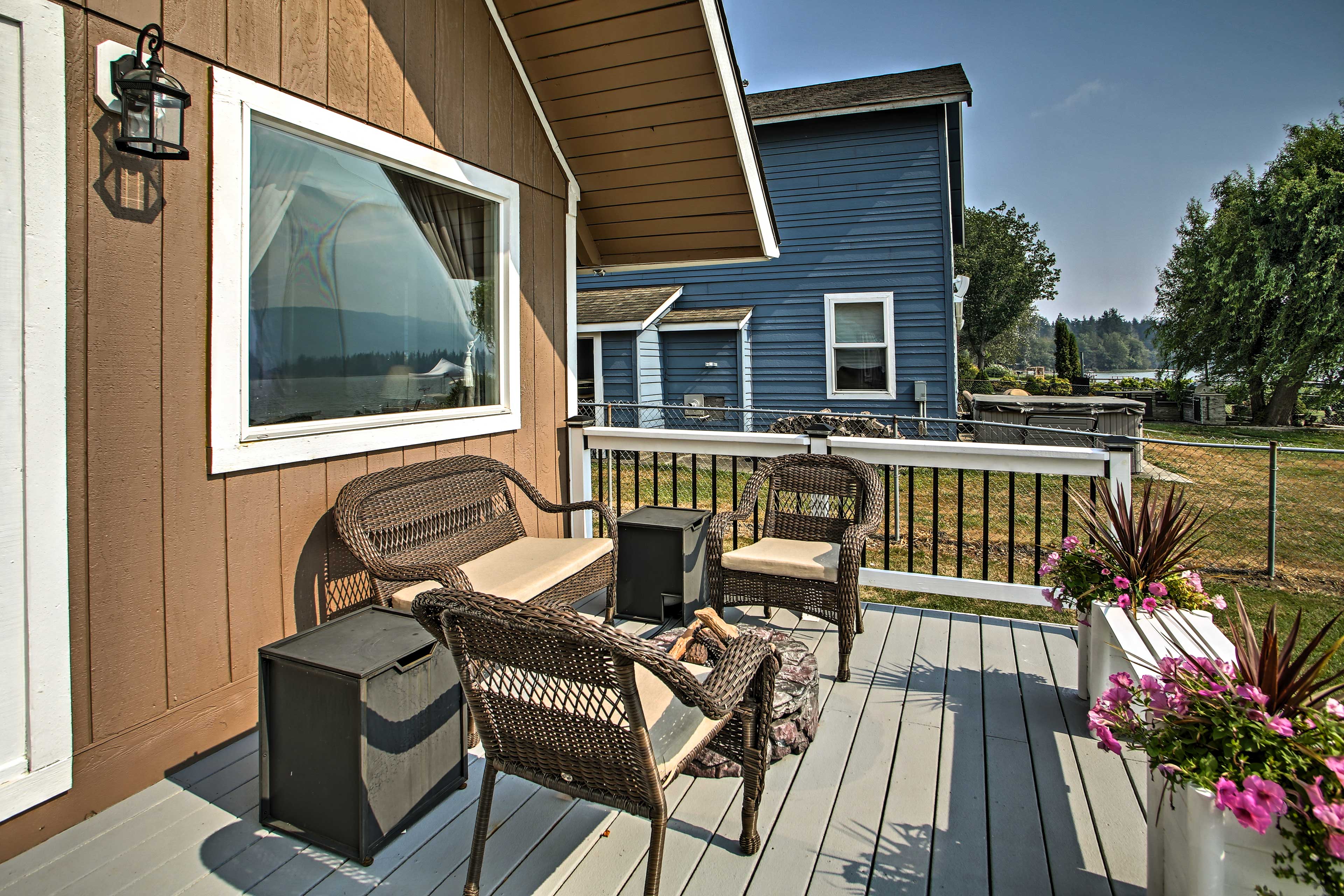 Property Image 2 - Modern Lake Lawrence Retreat w/ a Deck & Dock!
