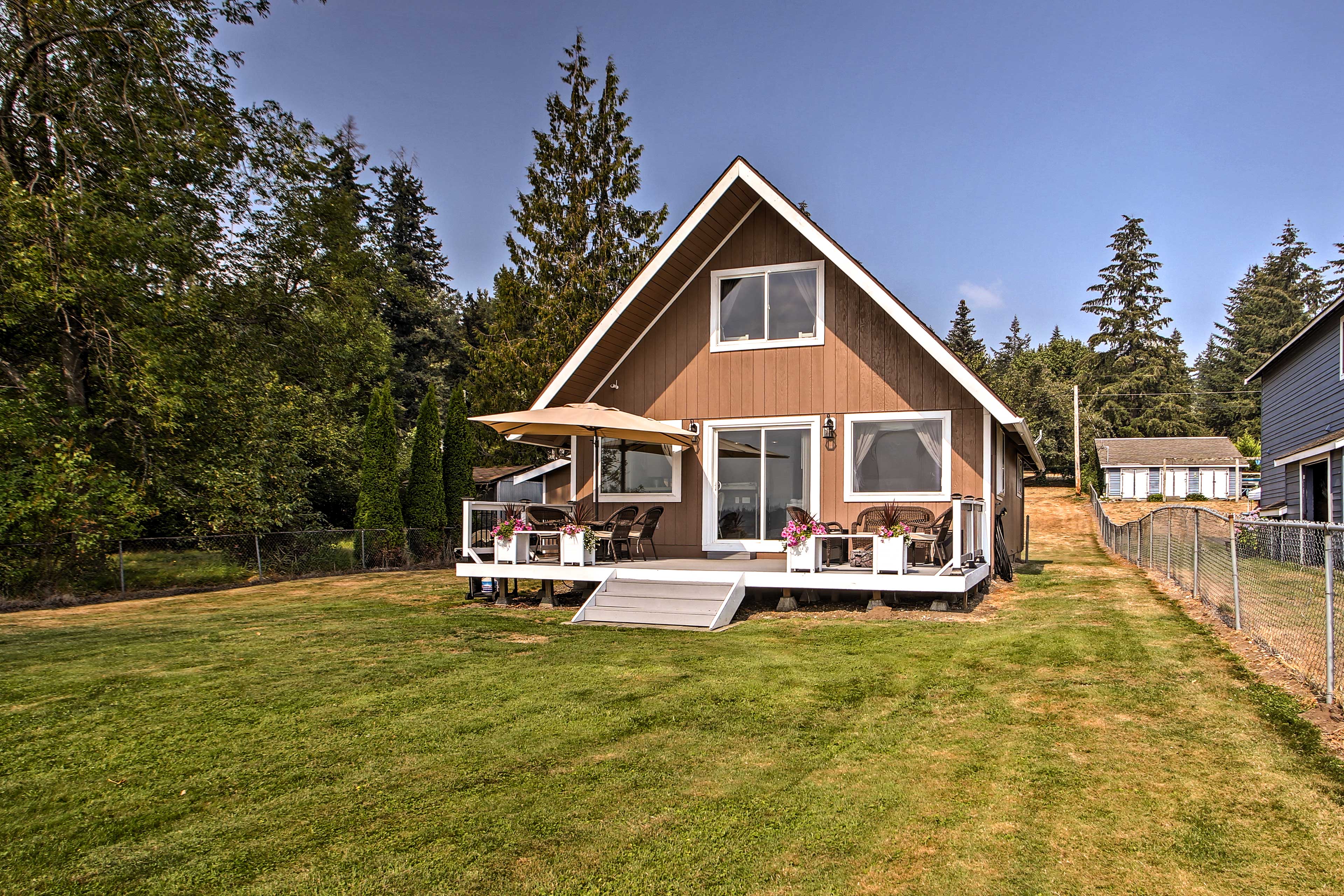 Modern Lake Lawrence Retreat w/ a Deck & Dock!