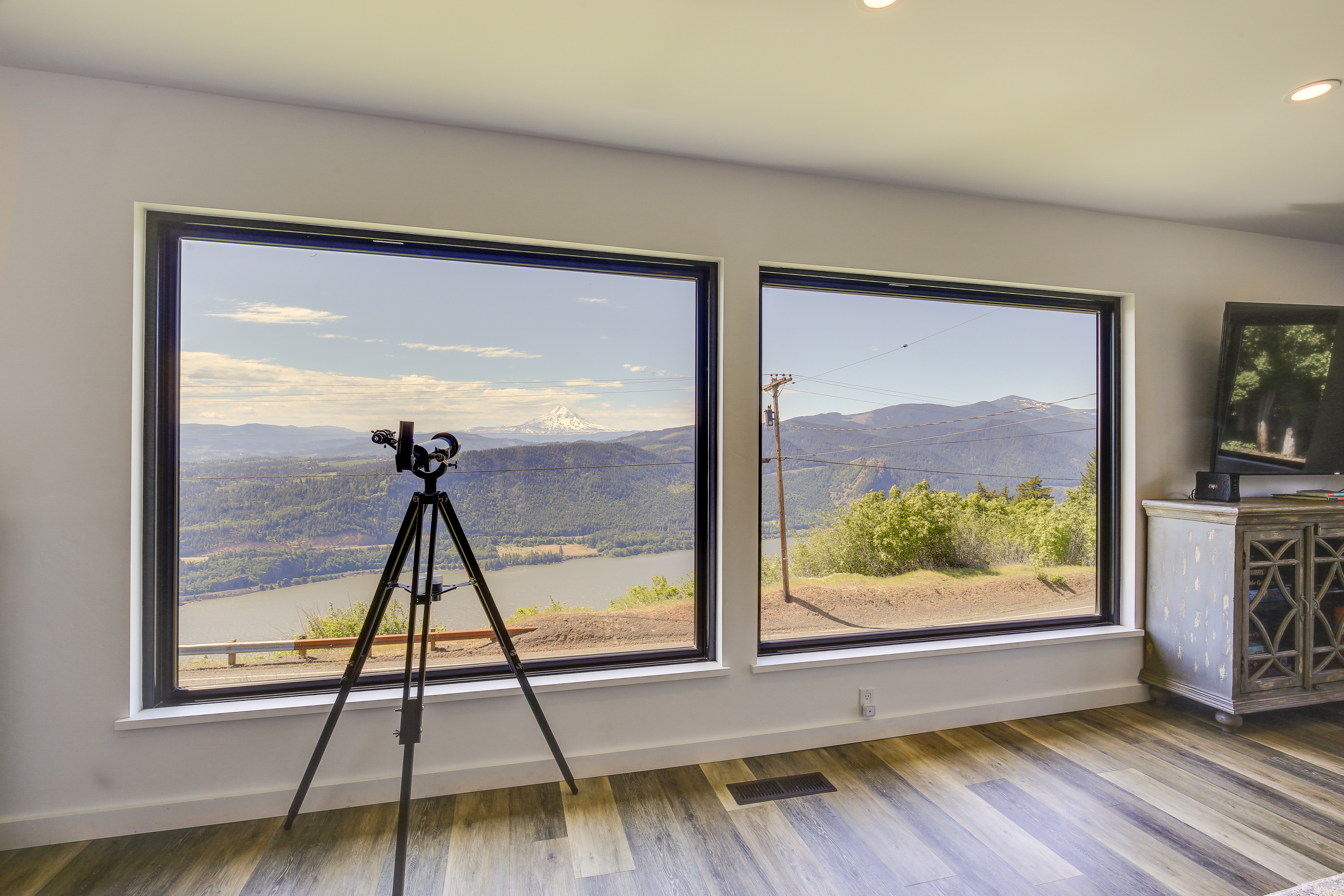 Property Image 2 - Mt Hood Views: Modern Underwood Home w/ Deck!