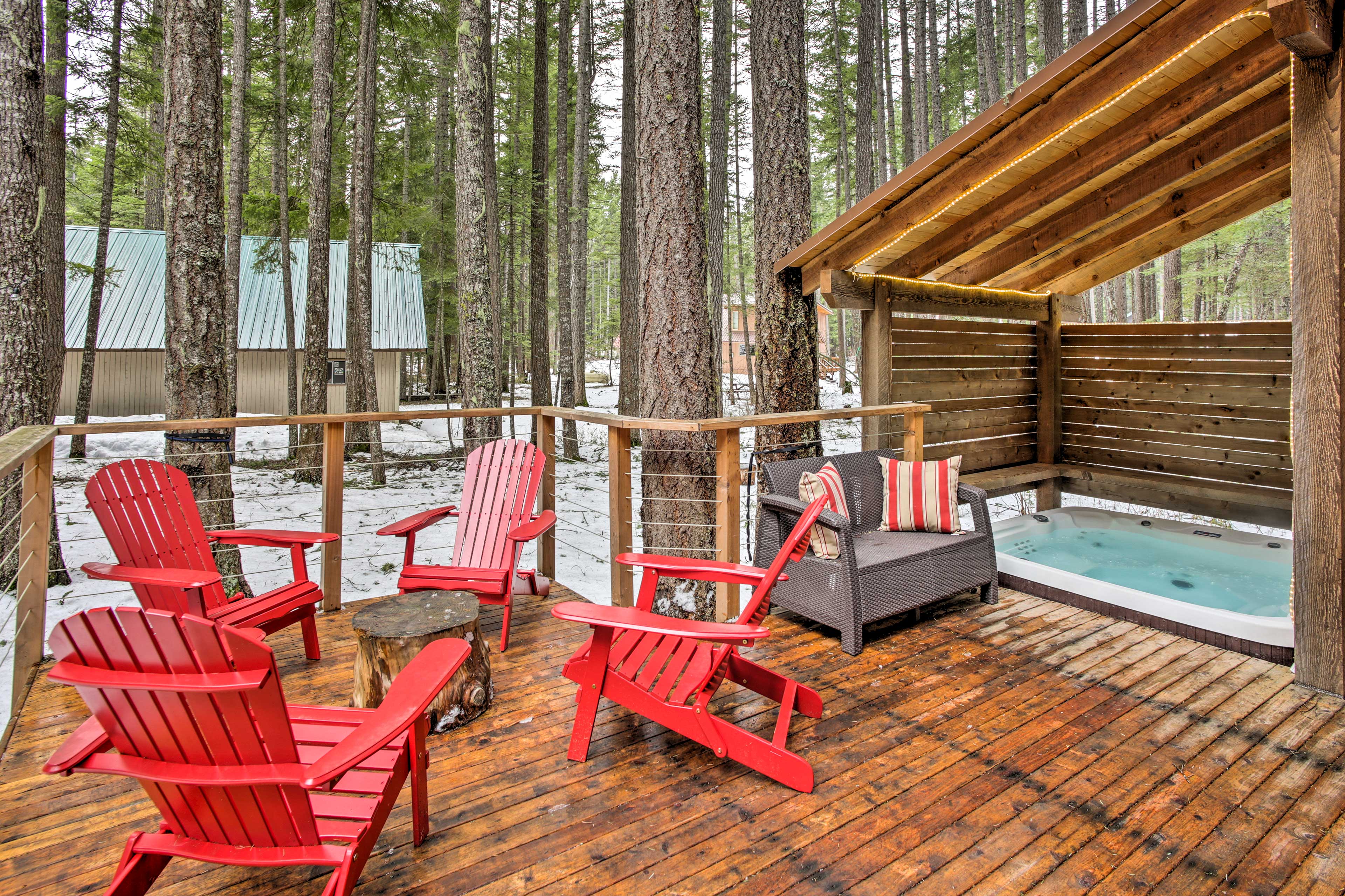Property Image 2 - Mountain Chalet w/ Hot Tub by Cle Elum Lake!