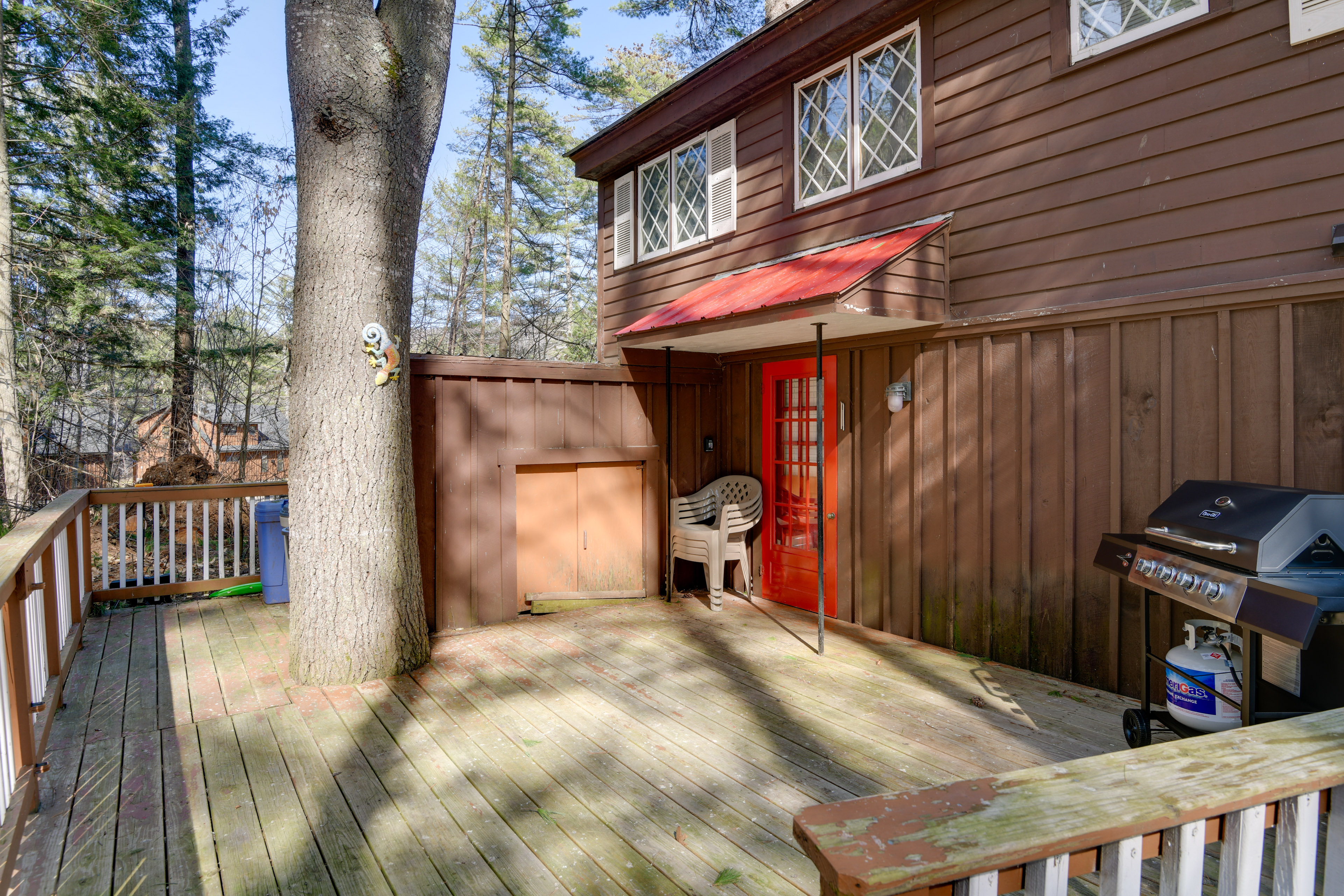 Property Image 2 - North Conway Home < Walk to Slopes at Cranmore!