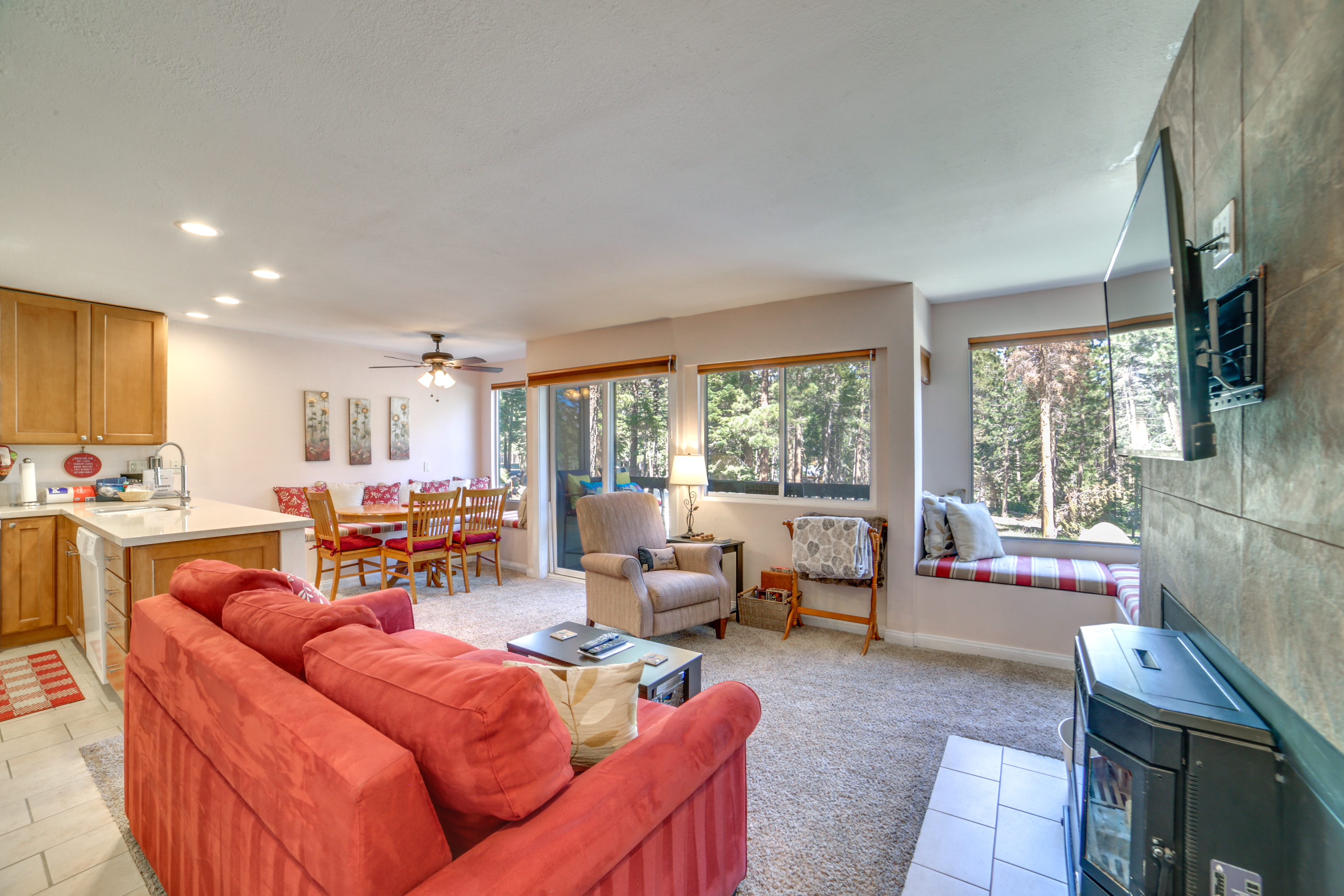 Property Image 1 - Mammoth Lakes Condo w/ Community Pool & Hot Tub!