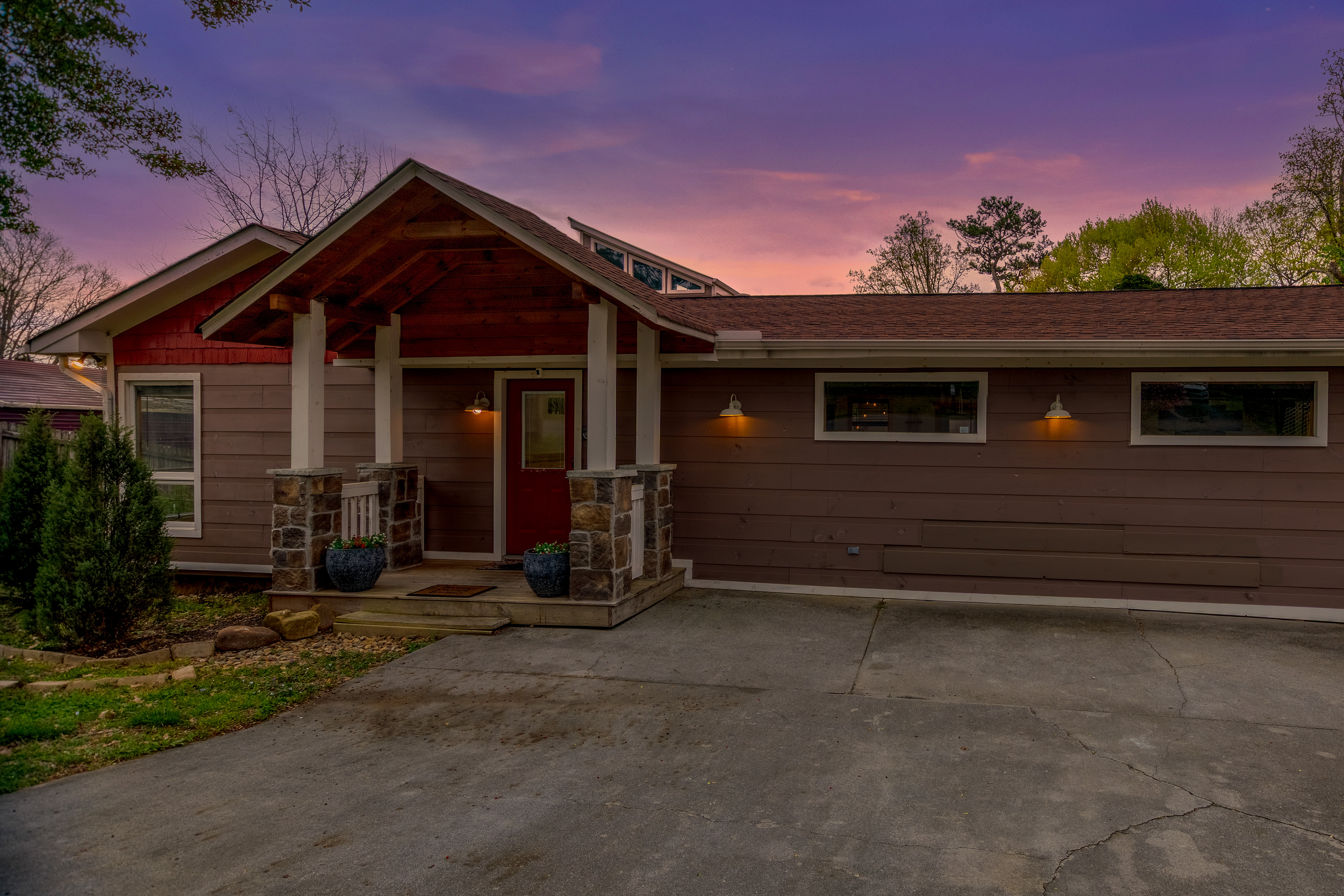 Hot Tub & Mini Golf: Mtn-View Haven in Kodak!