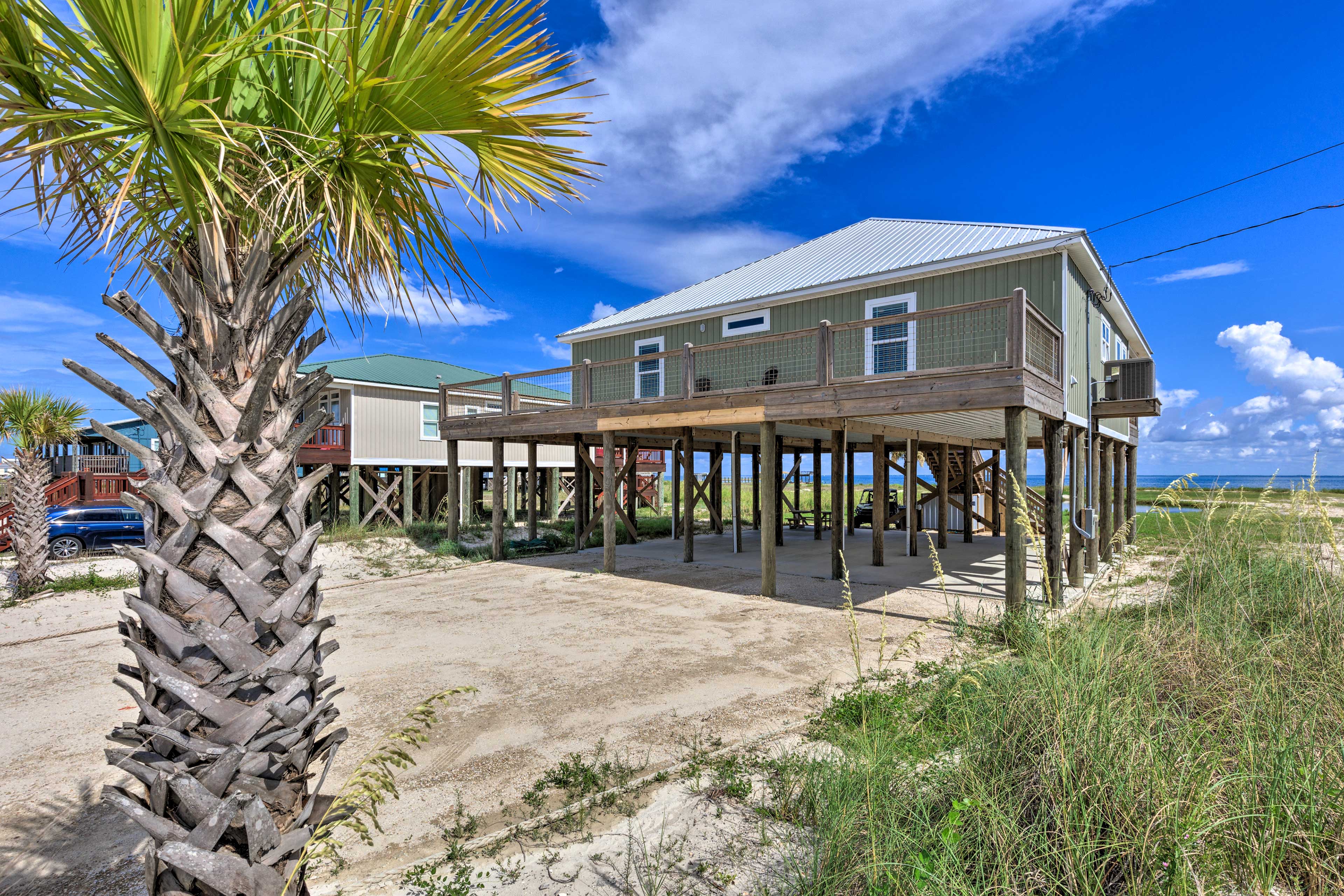 Property Image 1 - Bayfront Dauphin Island Home w/ Beach Access!