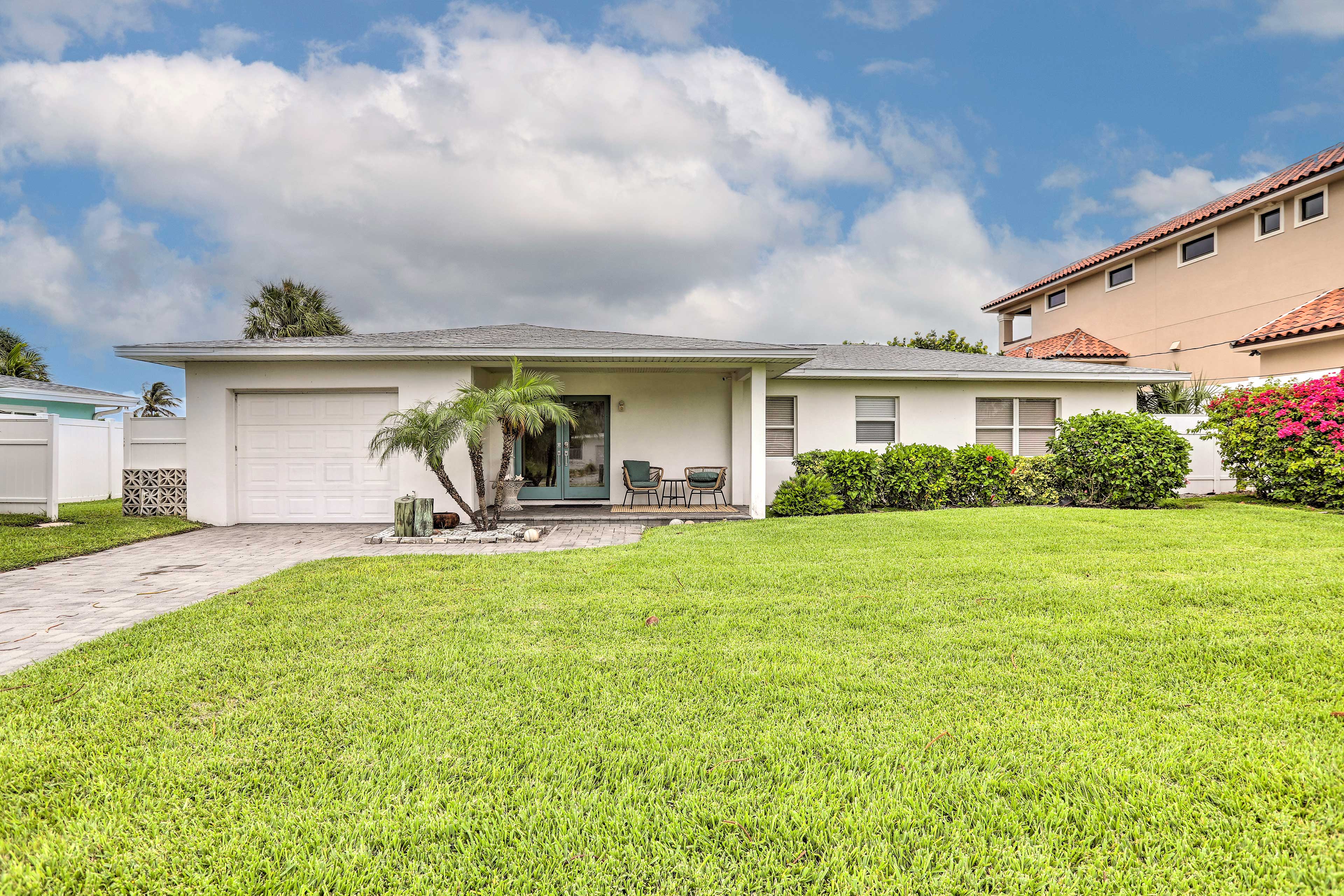 Property Image 2 - Bayfront St Pete Beach Home w/ Outdoor Pool!