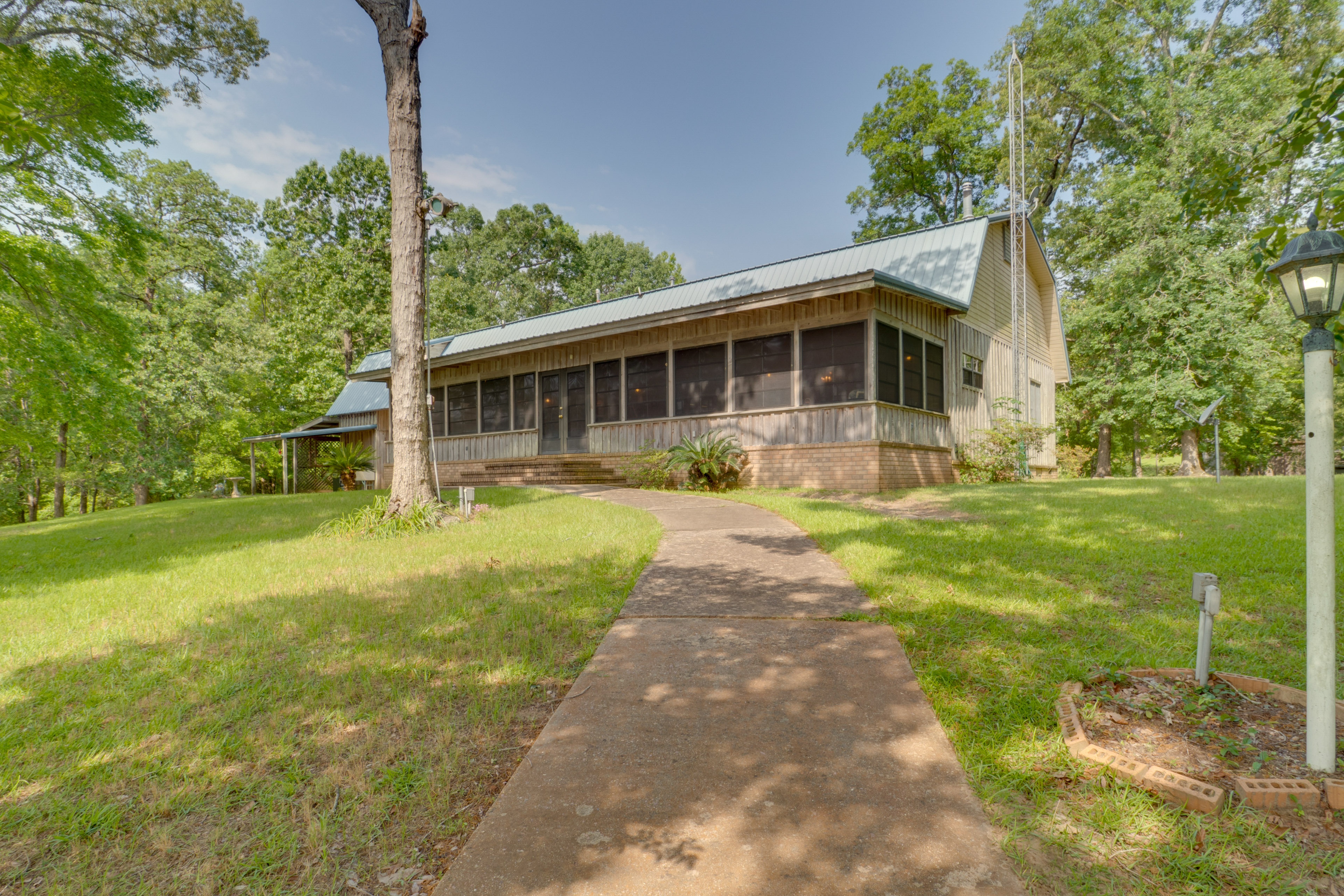 Property Image 1 - Beautiful Toledo Bend Retreat w/ Private Dock