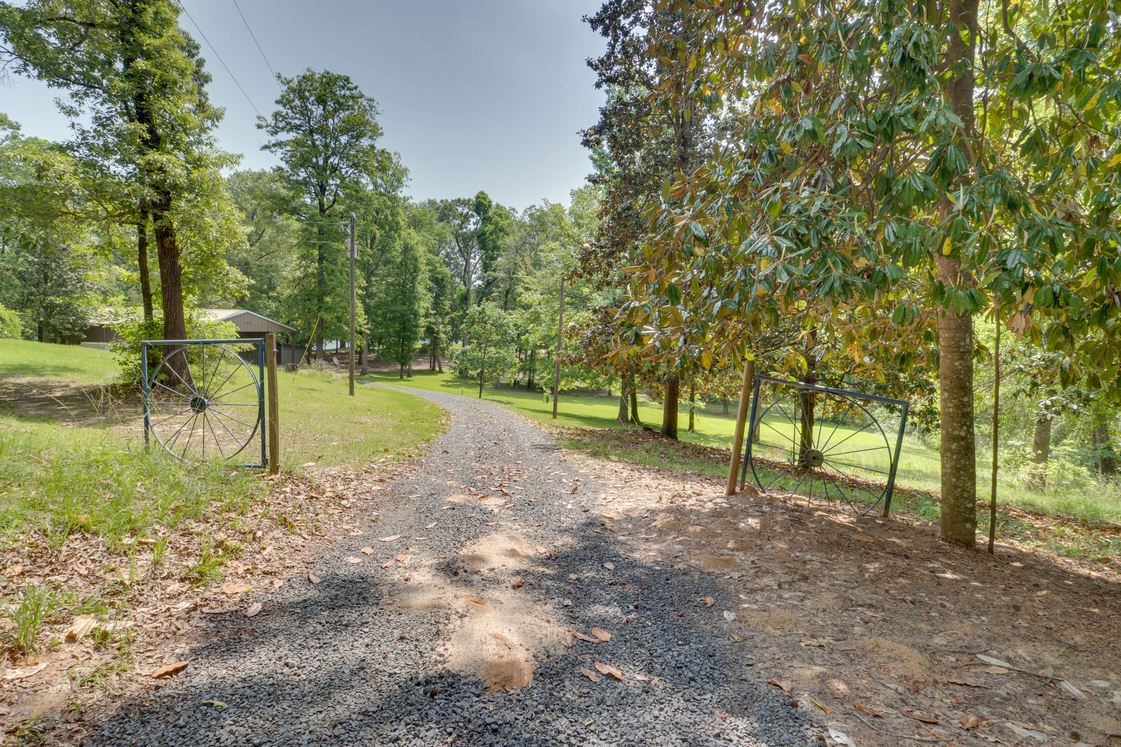 Property Image 1 - Beautiful Toledo Bend Retreat w/ Private Dock