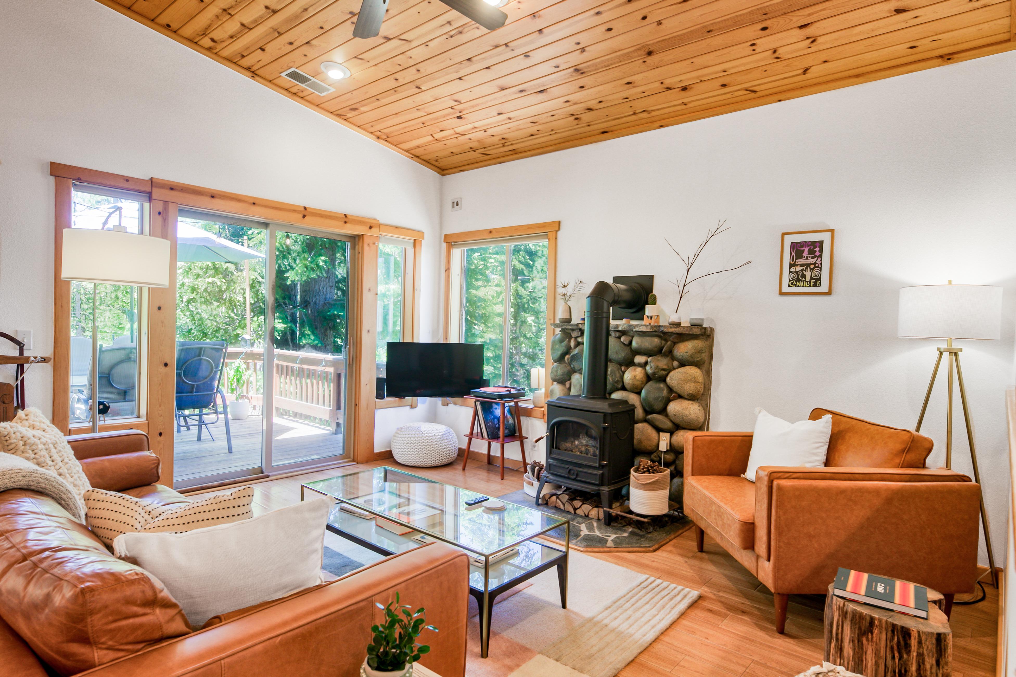 Property Image 1 - Truckee Treat