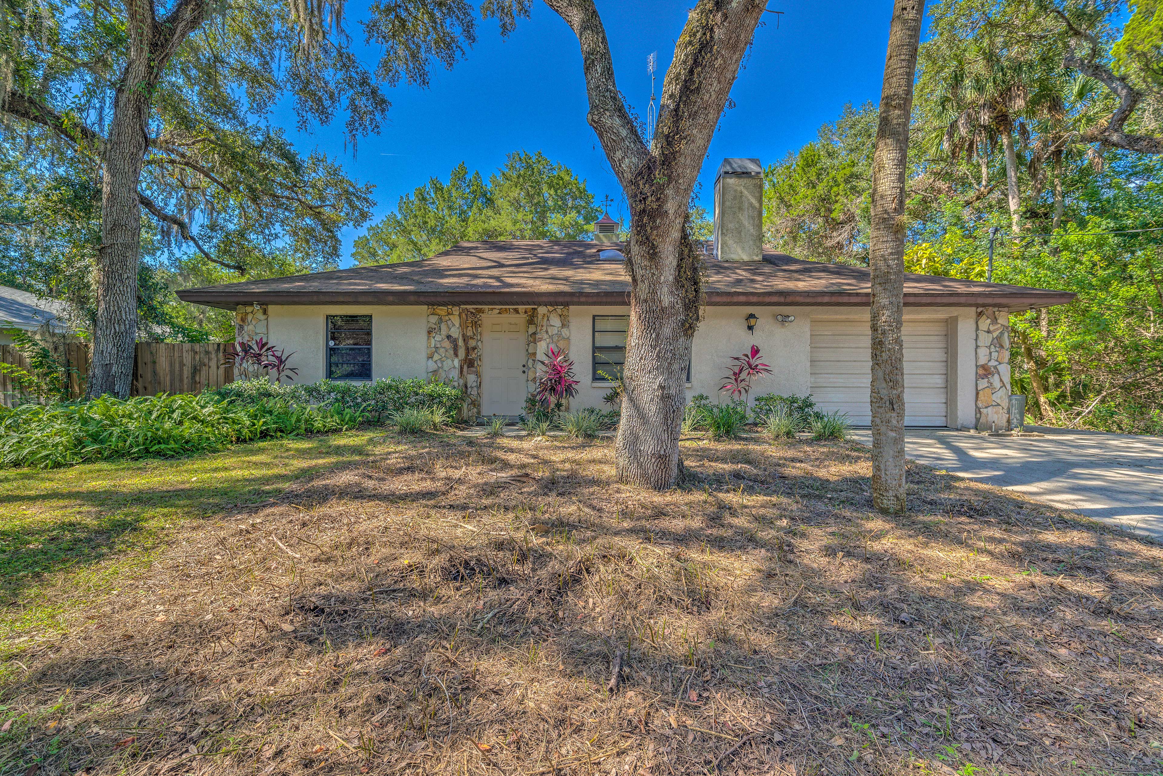 Property Image 1 - Canalfront Homosassa Escape w/ Private Dock!