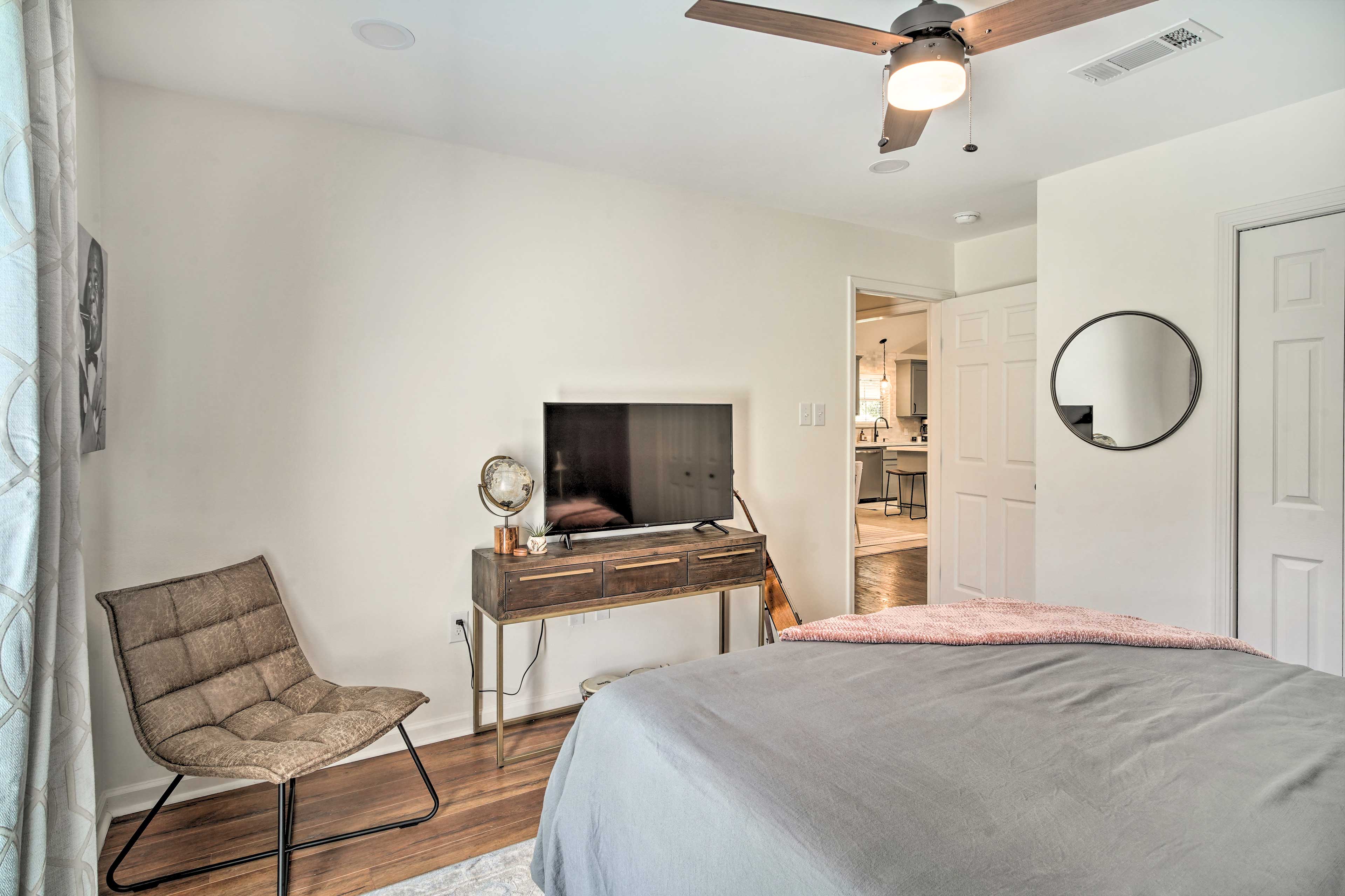 Charming Baton Rouge Retreat ~ 3 Mi to LSU!