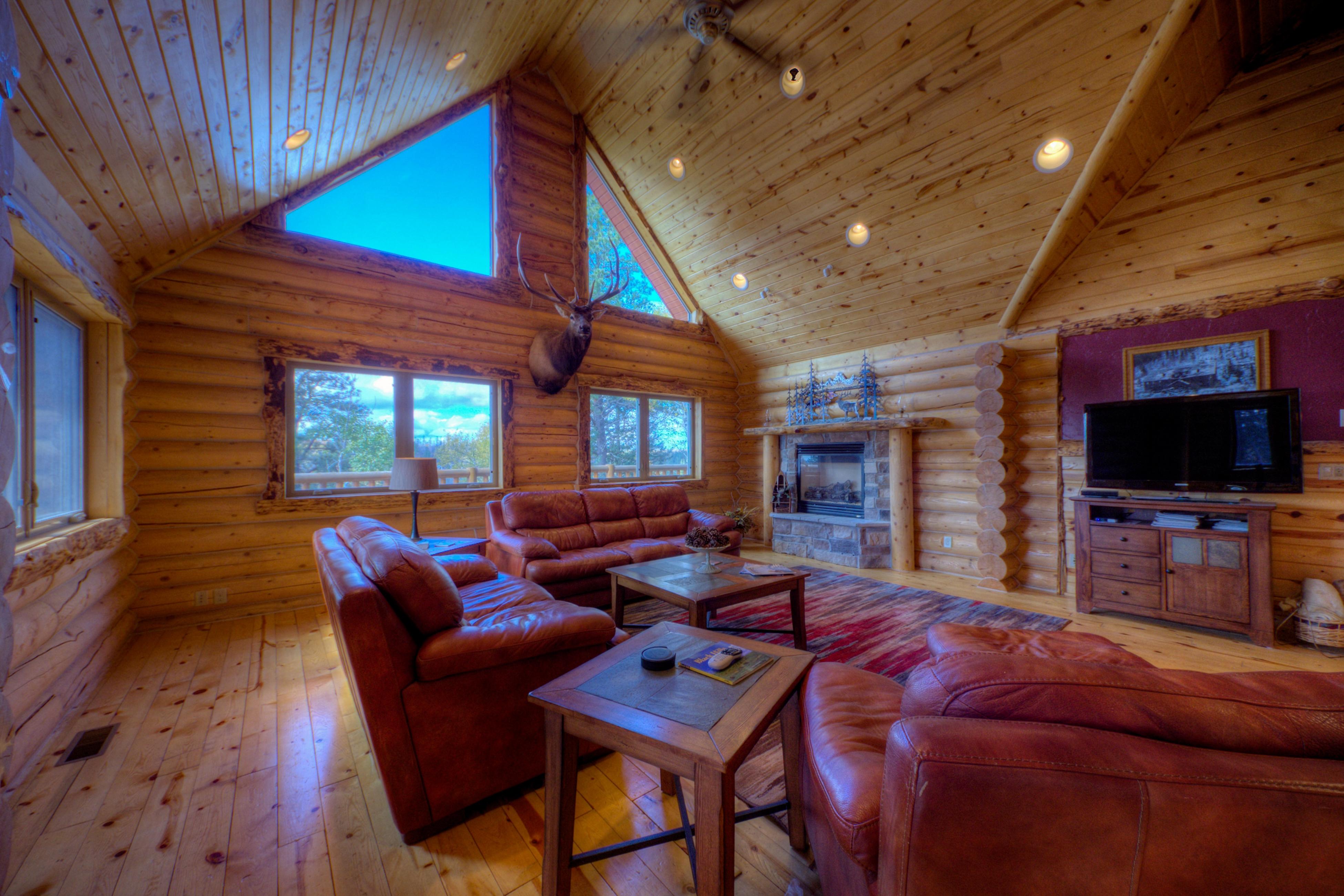 Property Image 2 - Black Diamond Lodge