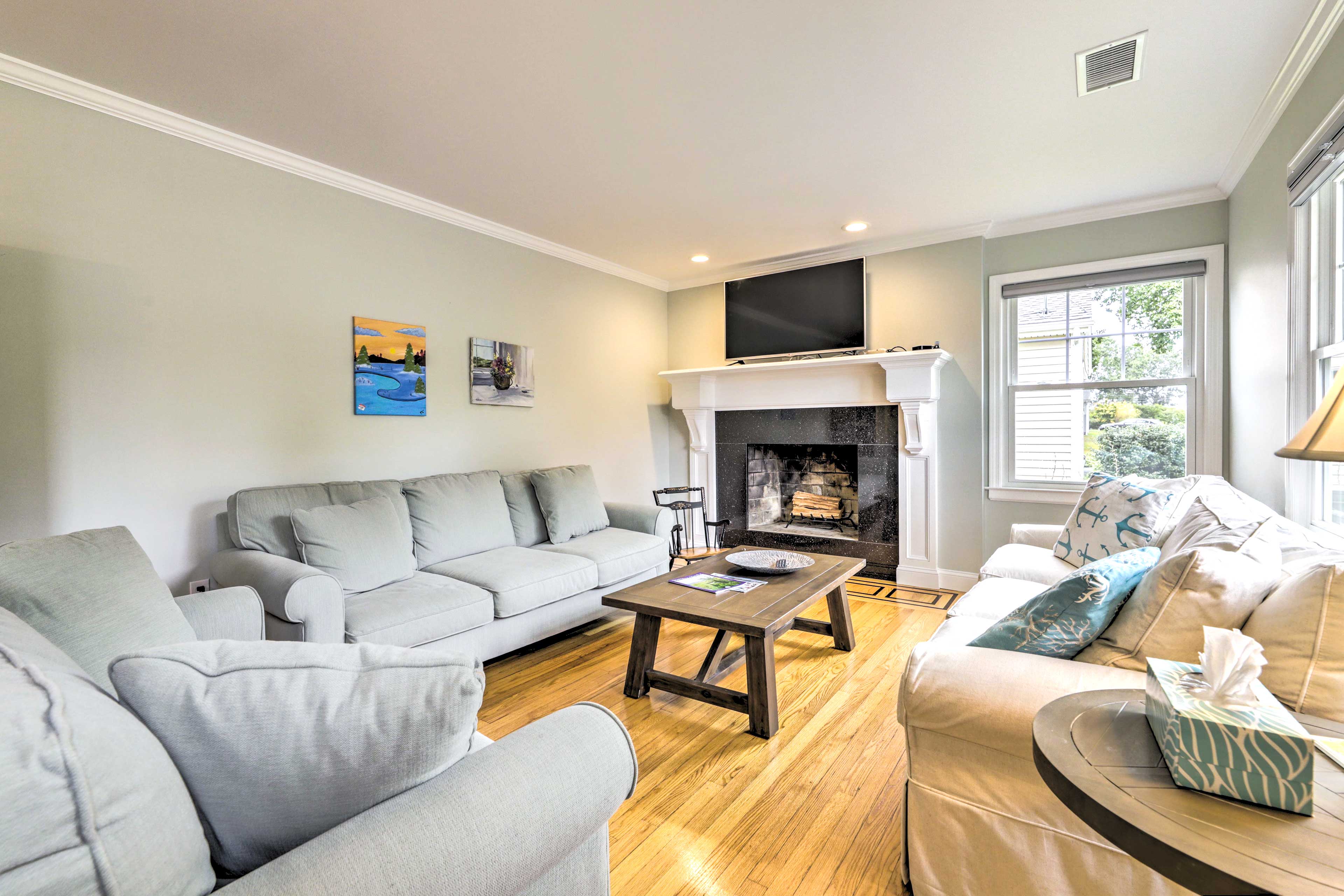 Charming Old Saybrook Cottage < 1 Mi to Beach