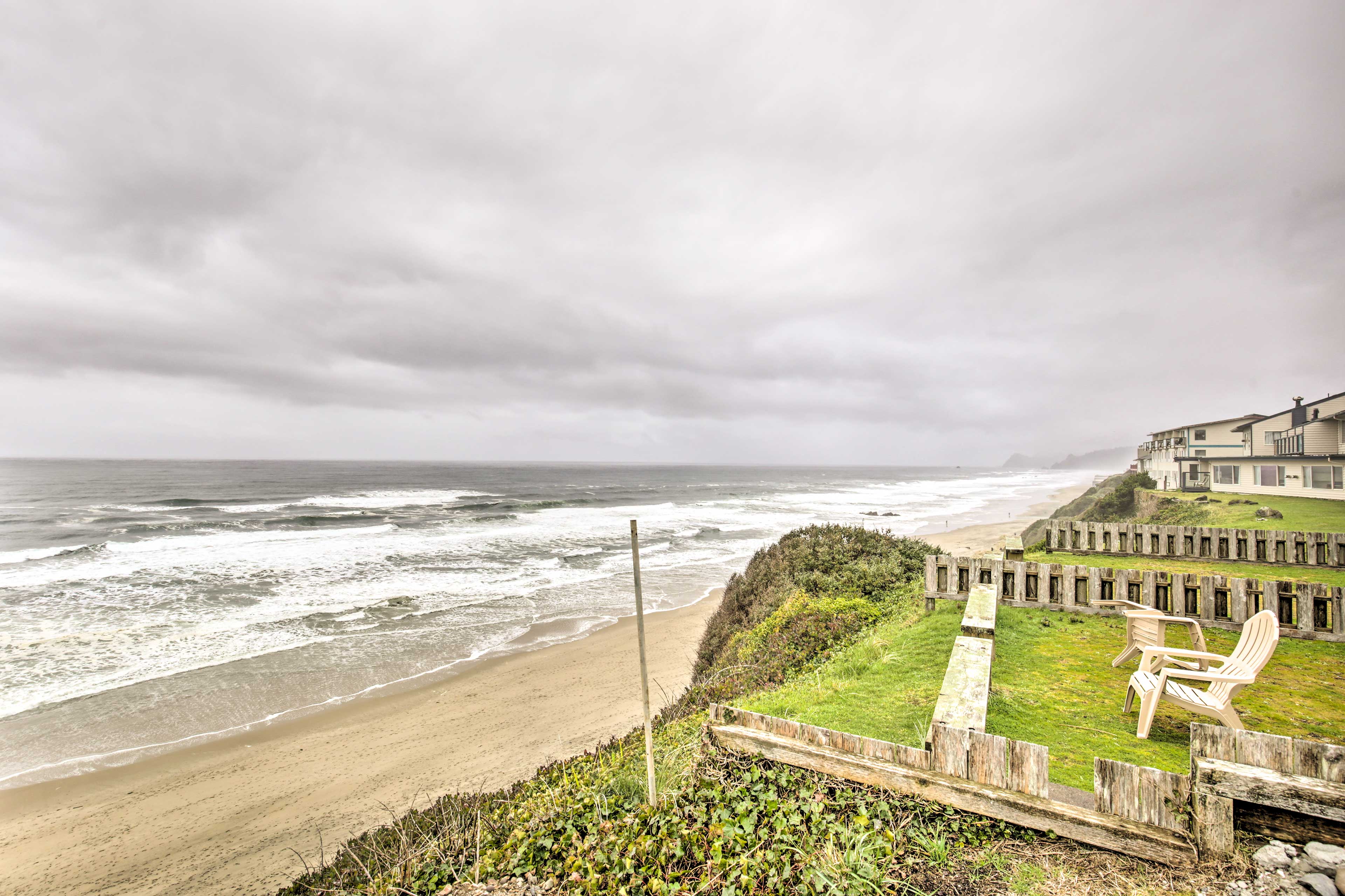 Property Image 1 - Chic Lincoln City Retreat on Oregon Coast