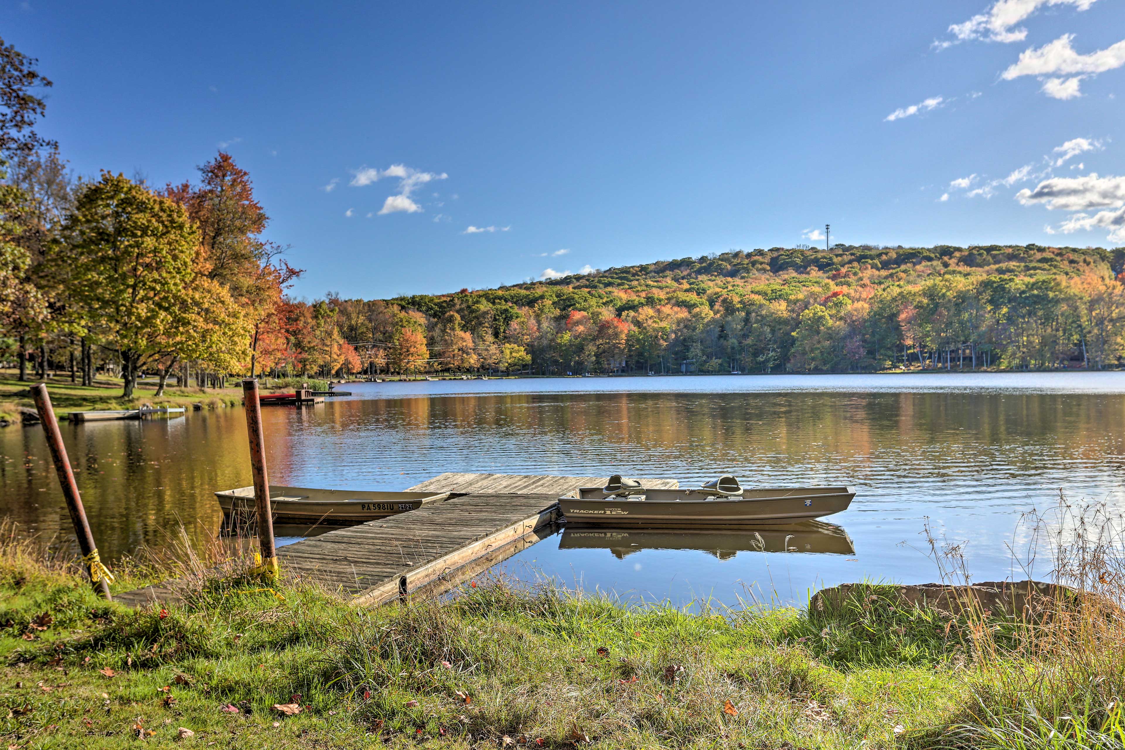 Property Image 2 - Chic Pocono Lake Cabin with Resort Amenities!