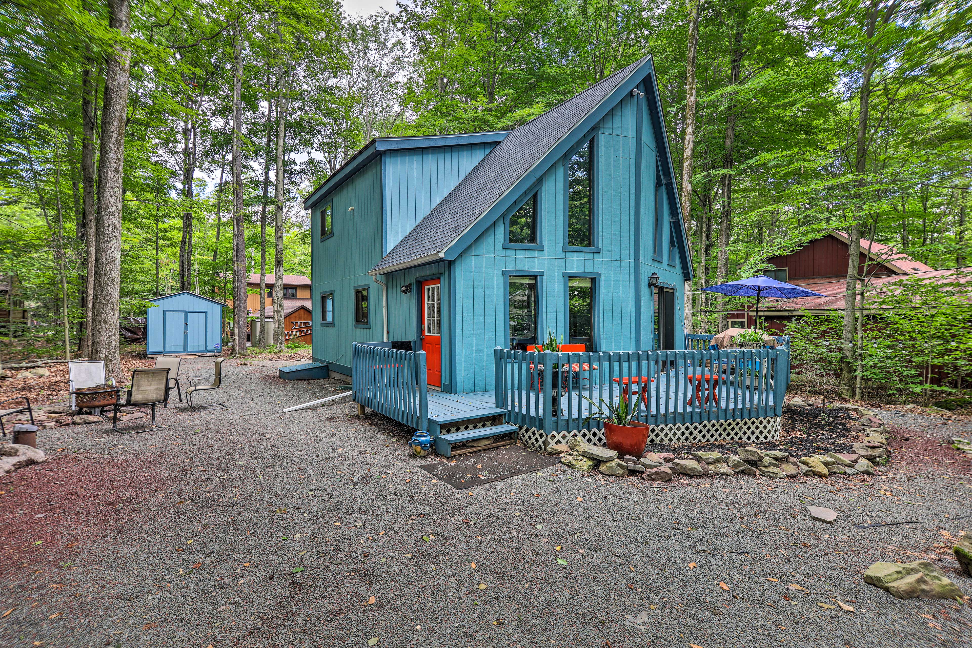 Colorful Pocono Lake Cabin w/ Deck & Fire Pit