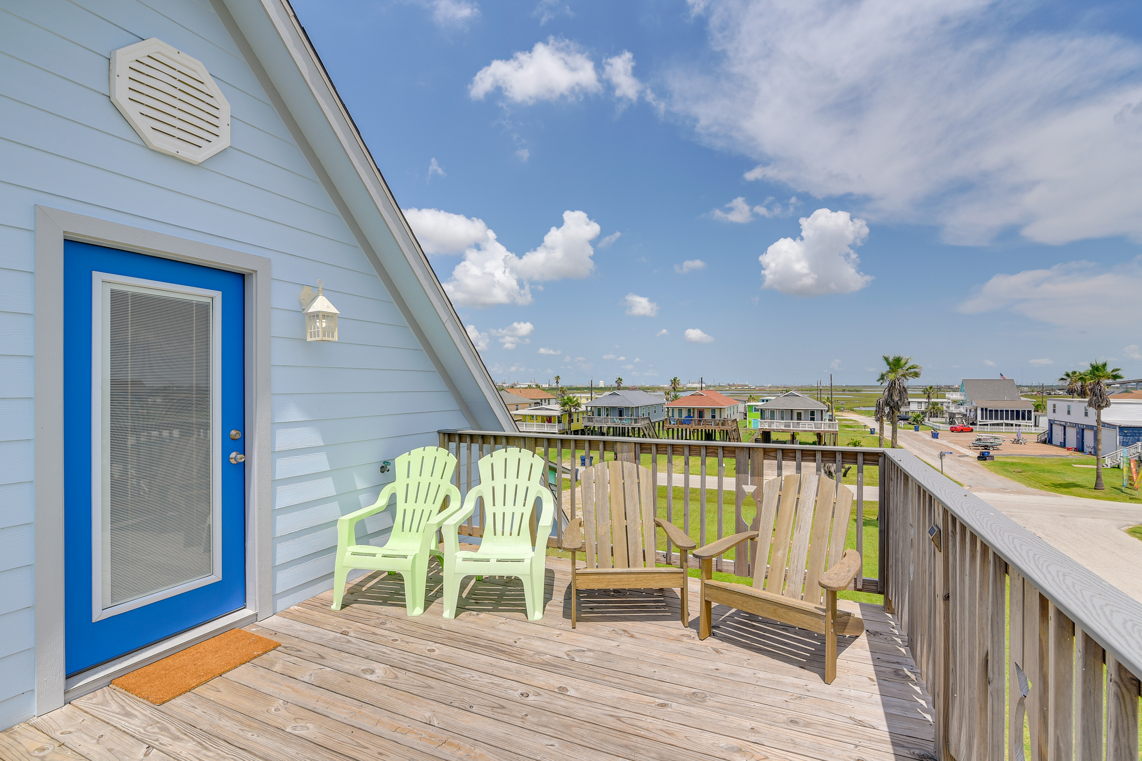 Property Image 1 - Family-Friendly Surfside Beach Home: Walk to Beach