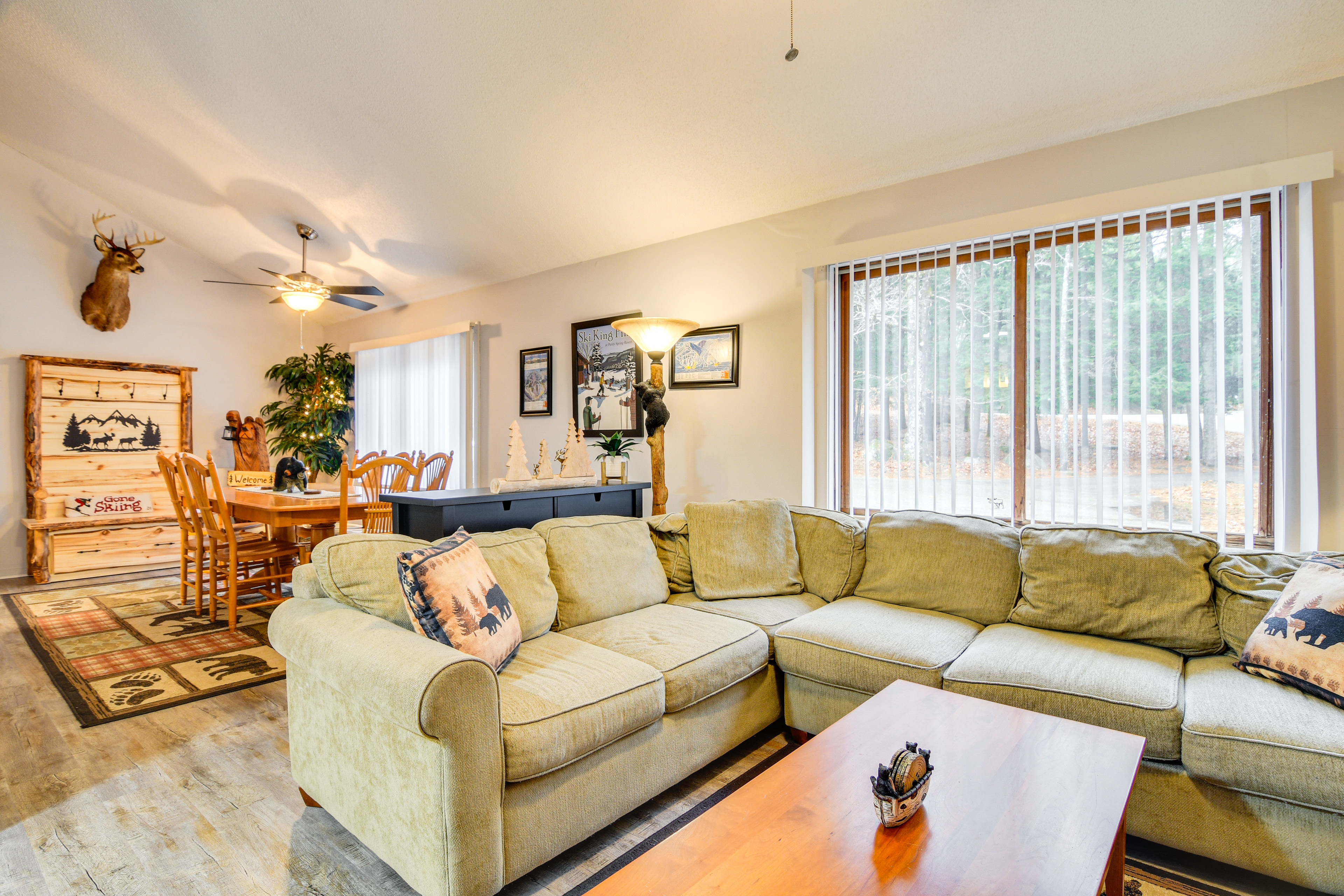 Property Image 1 - Cozy Bartlett Condo w/ Deck & Resort Amenities!