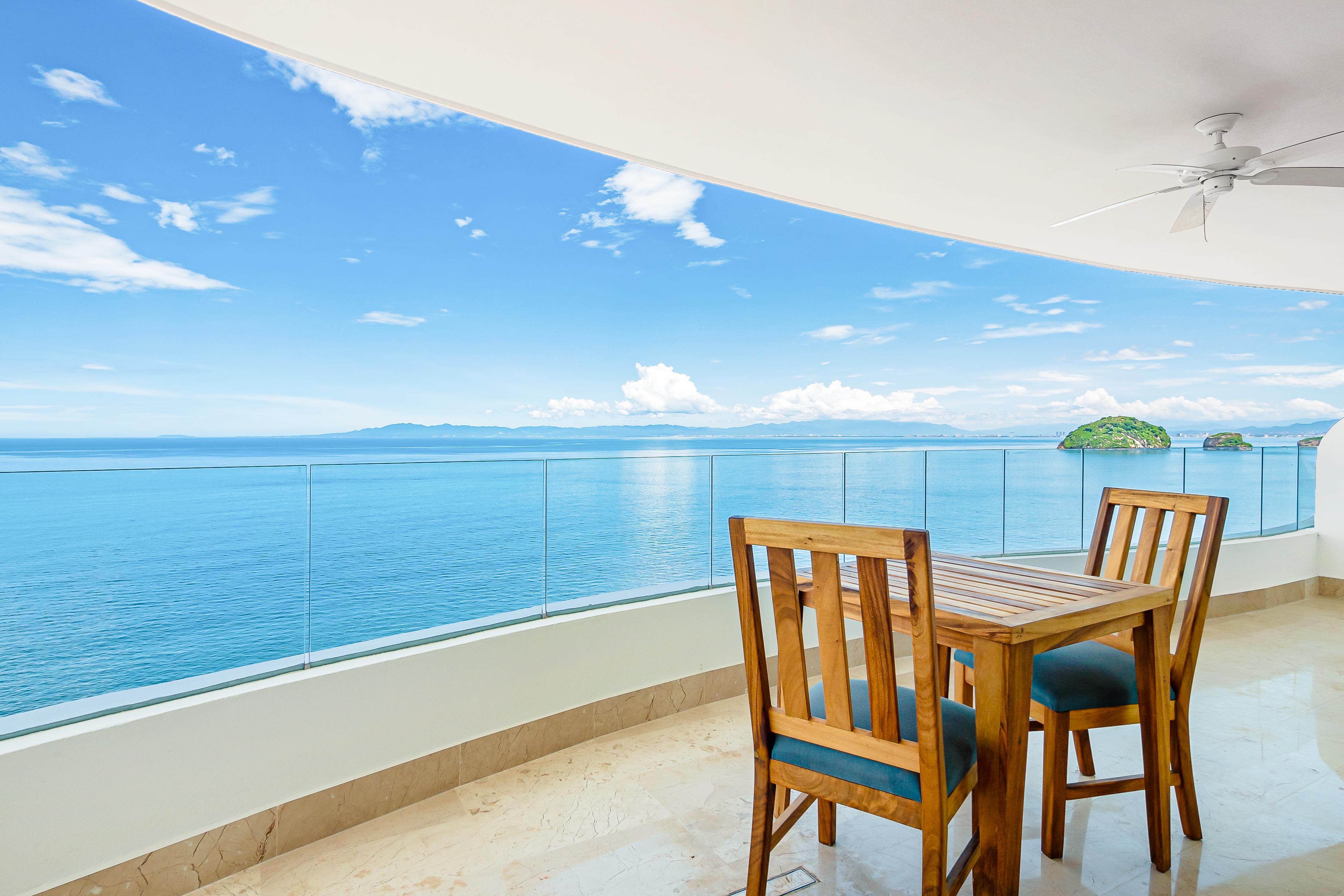 Property Image 2 - Blue Horizon 705 @ Residences