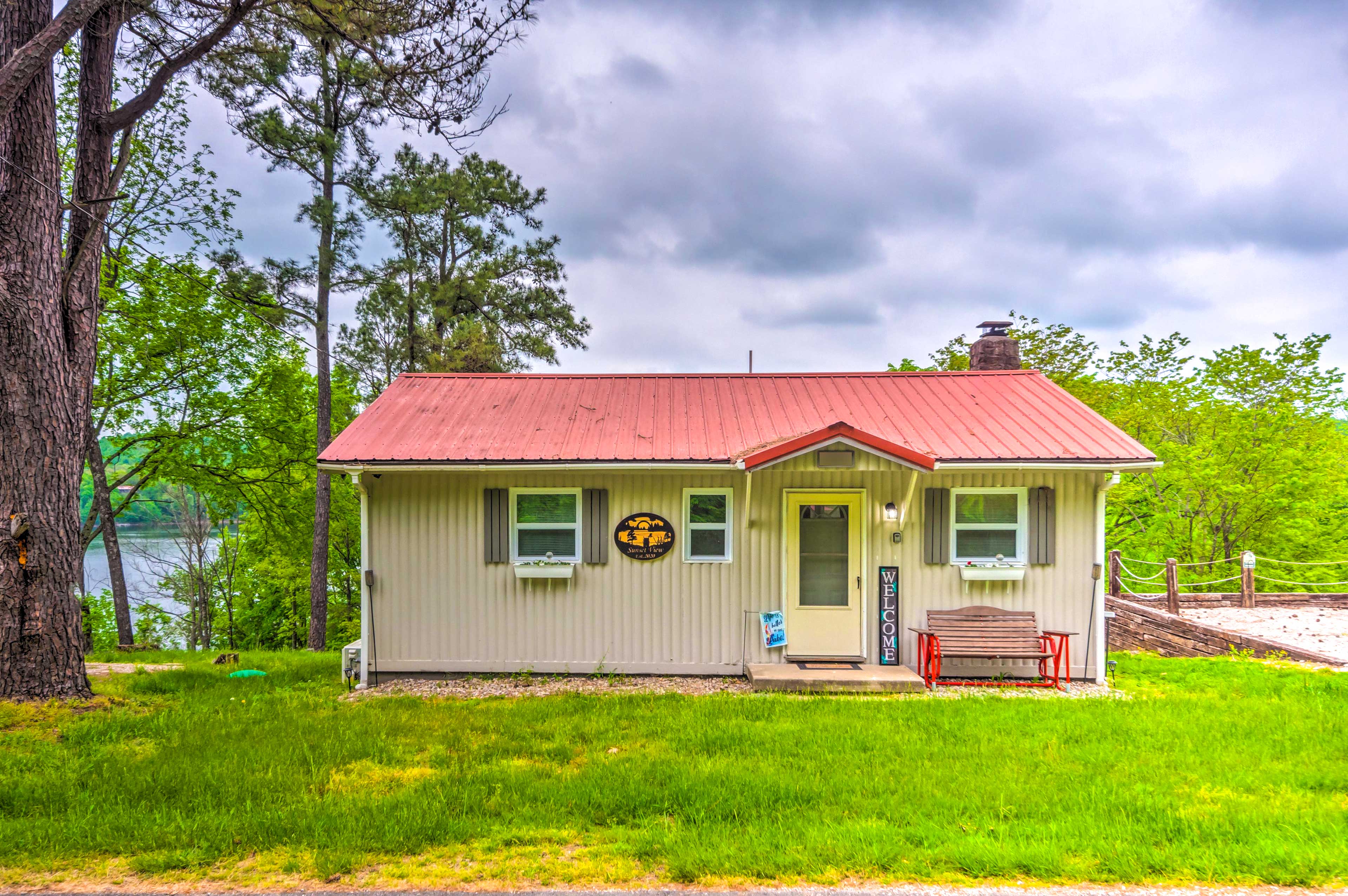 Property Image 1 - Cozy Kentucky Cabin w/ Sunroom, Yard & Views!