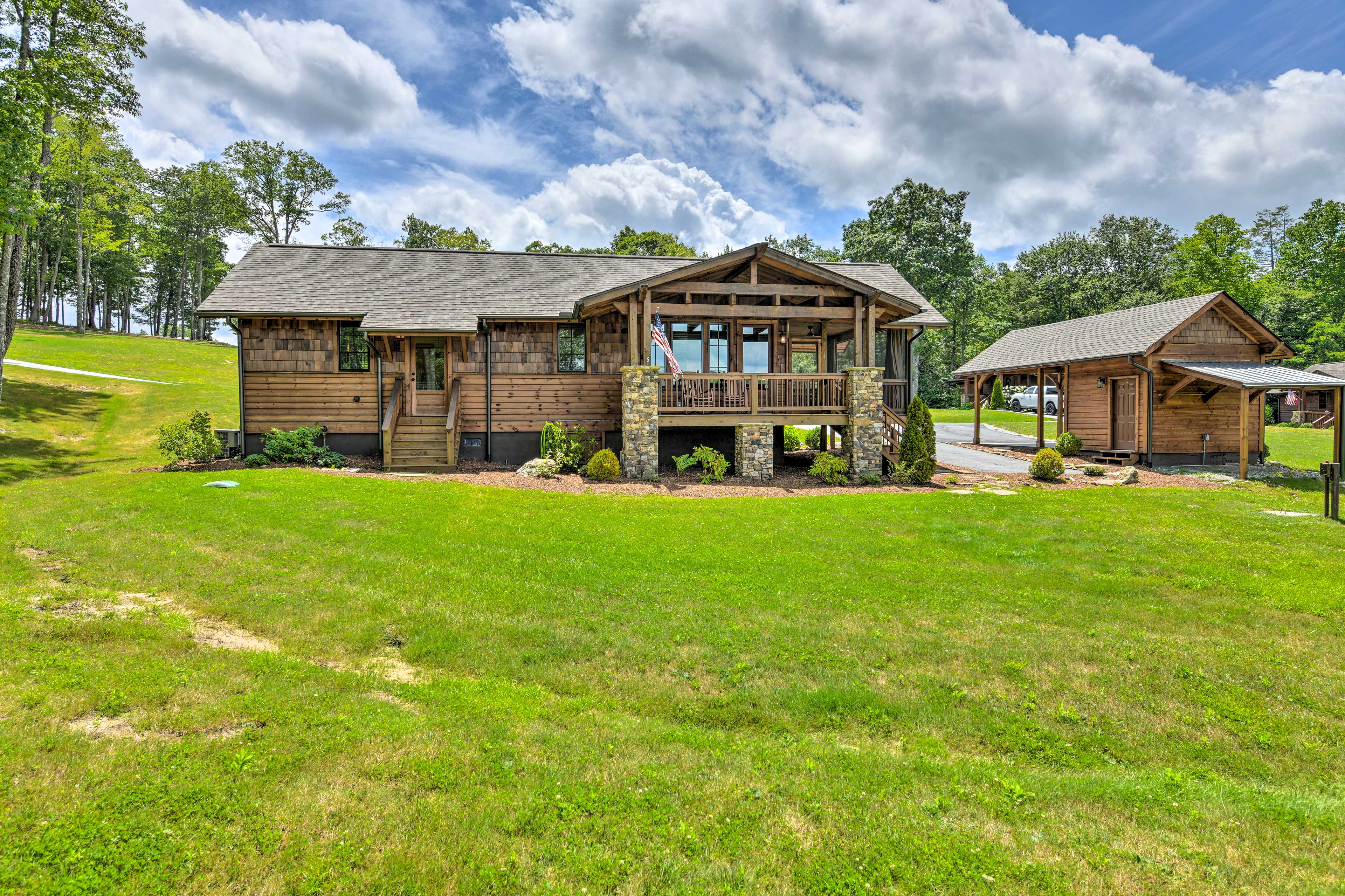 Property Image 2 - Cozy Mountain Cottage in Chinquapin Community