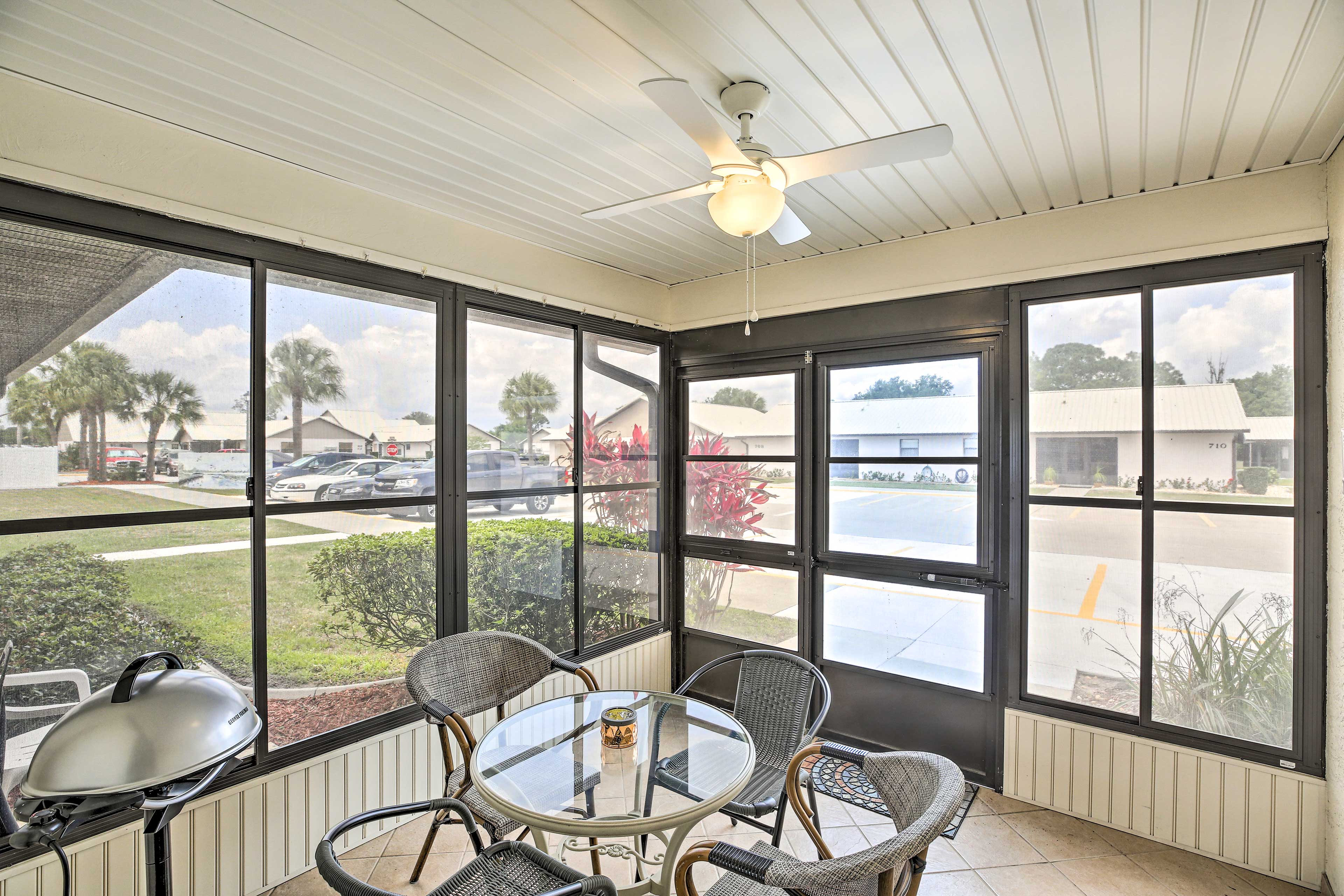 Property Image 2 - Screened Patio & Grill at Sebring Resort Community