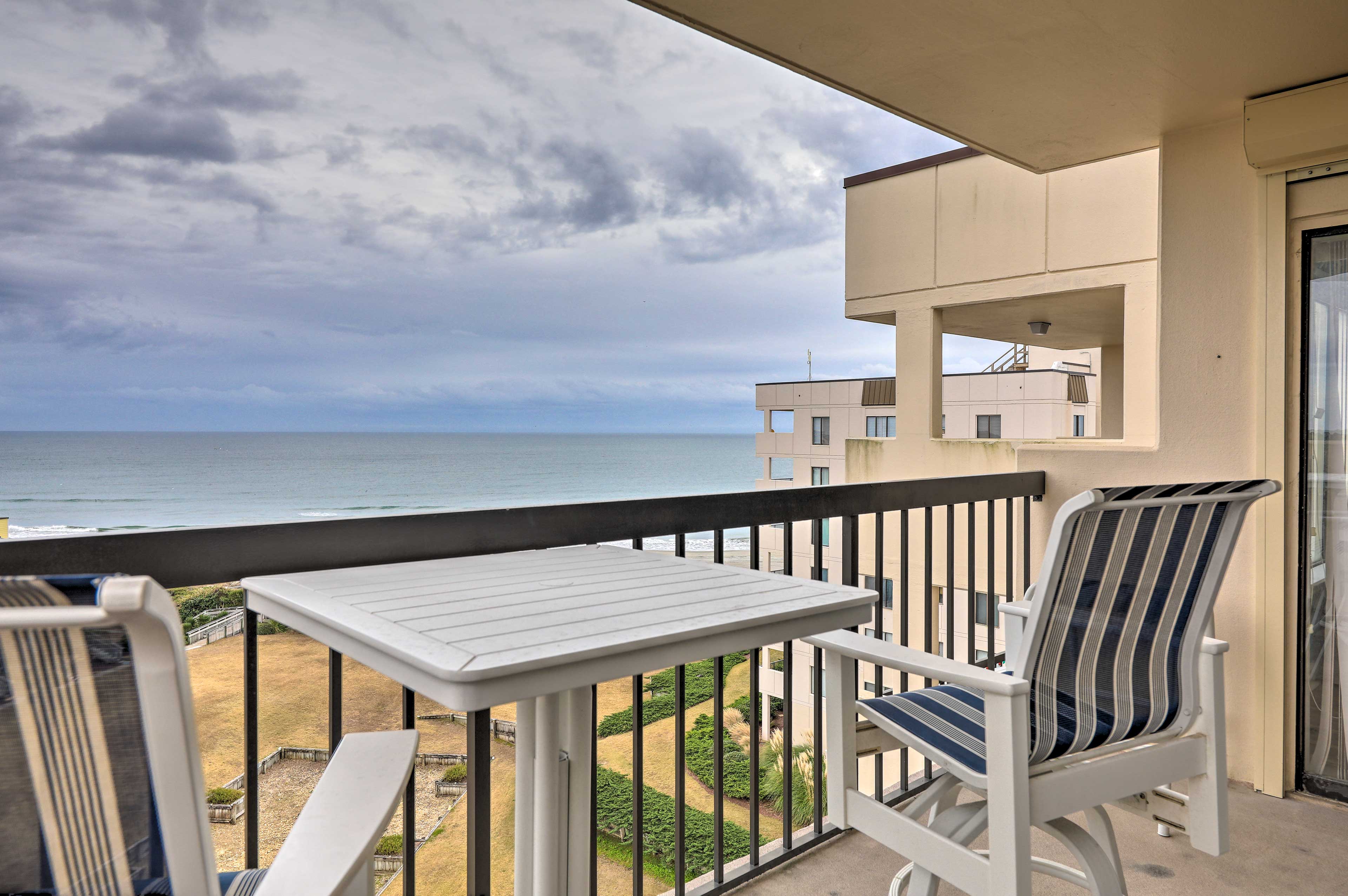 Property Image 2 - Emerald Isle Condo w/ Direct Access to Ocean!