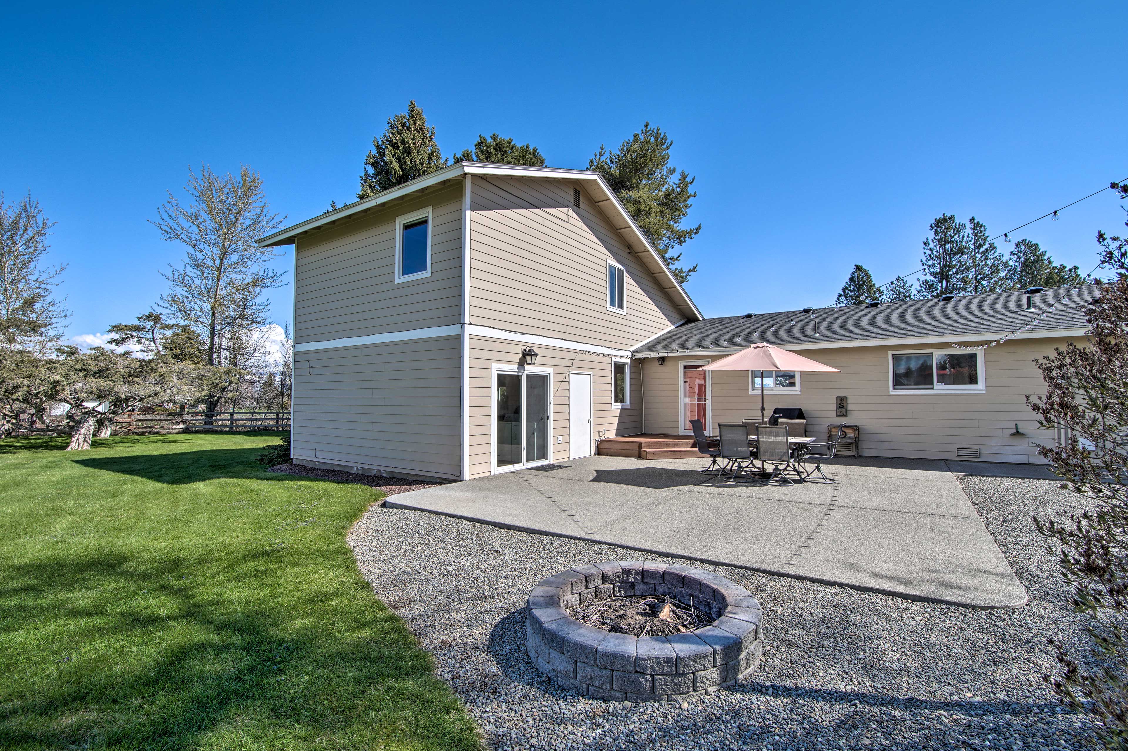 Ellensburg Home w/ Mountain Views on 3 Acres!