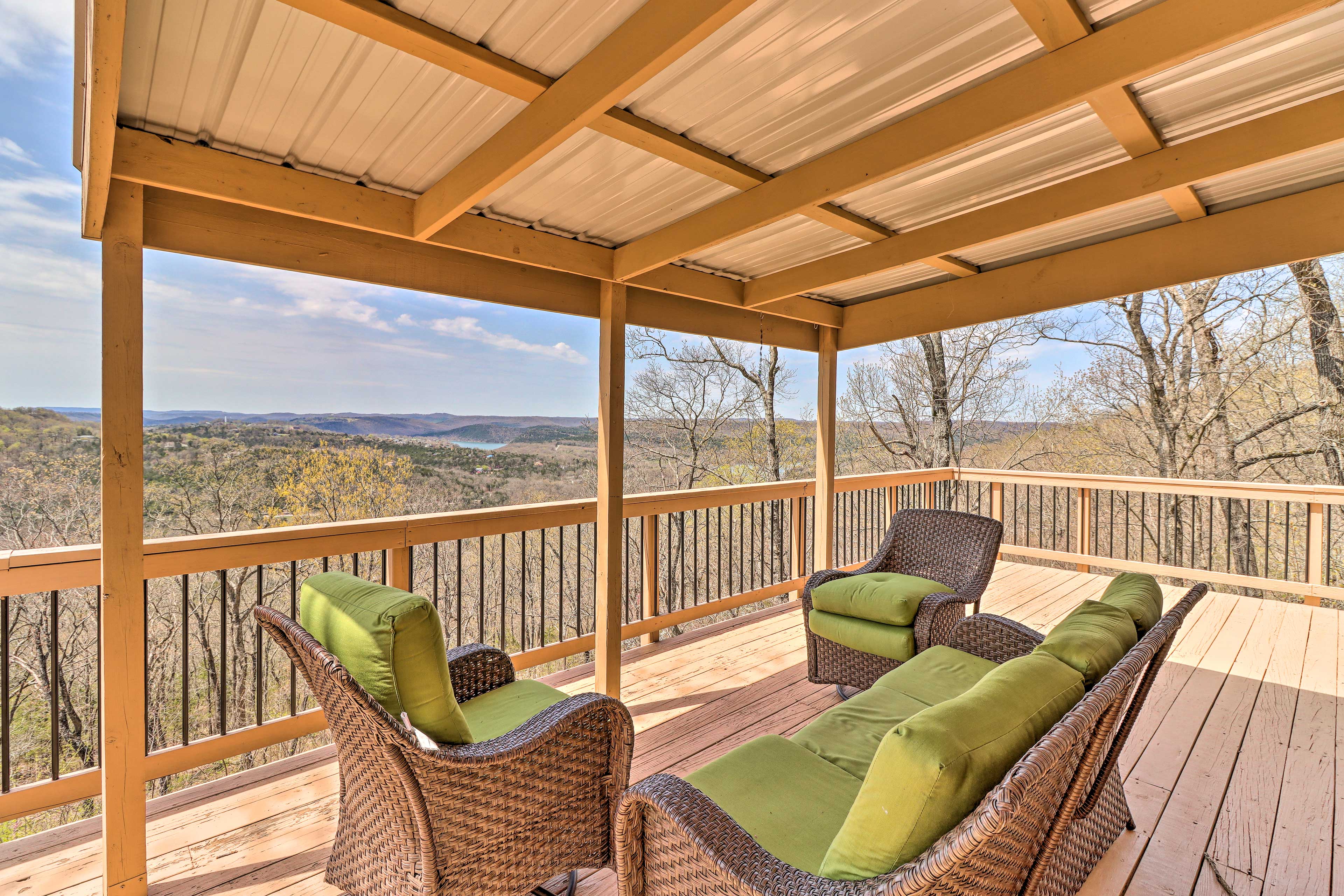 Property Image 1 - Eureka Springs Gem: 2 Decks, Mtn + Lake Views