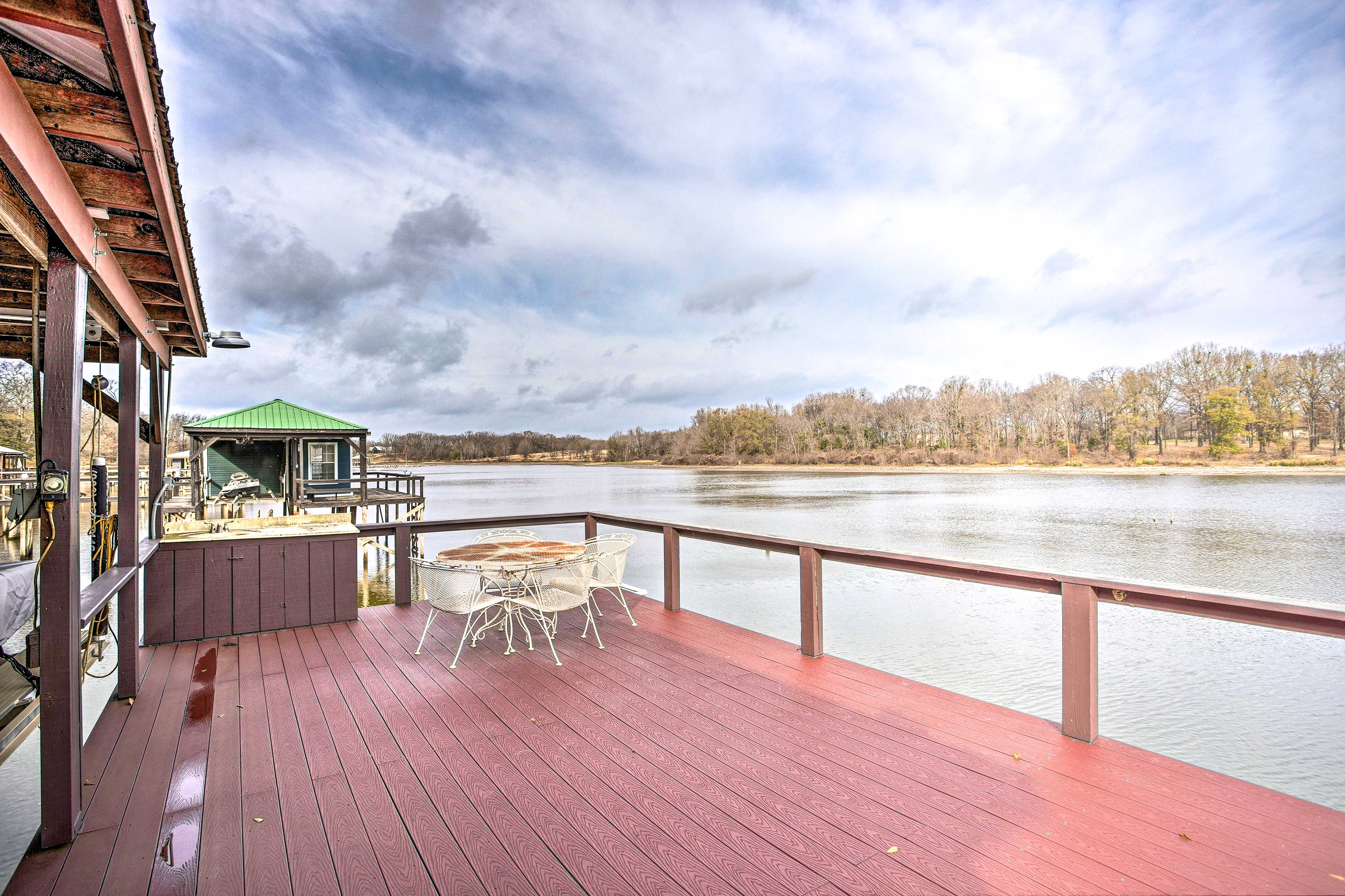 Property Image 2 - Family Alba Home w/ Boat Dock on Lake Fork!