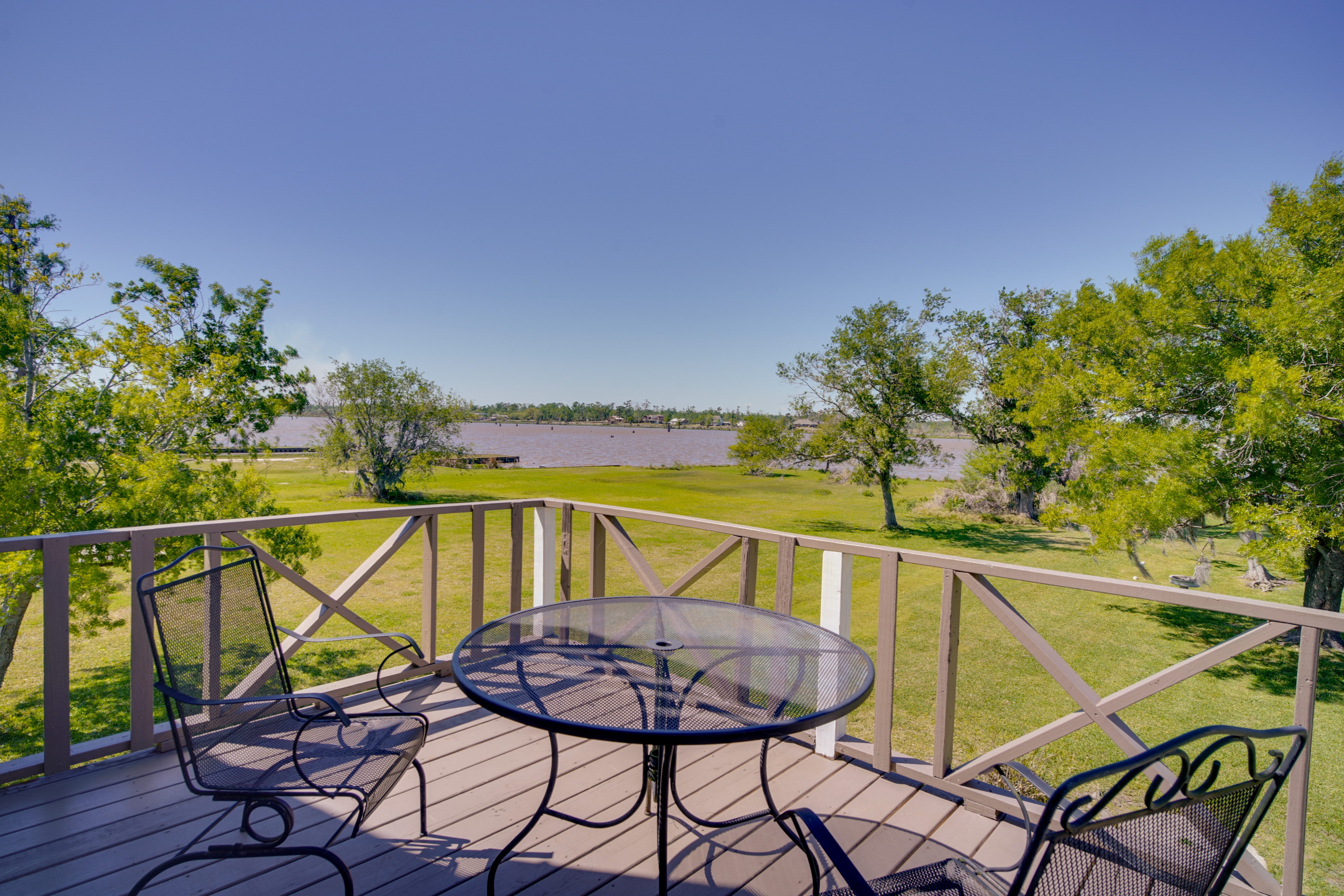 Property Image 1 - Exquisite Lake Charles Gem - Waterfront Views