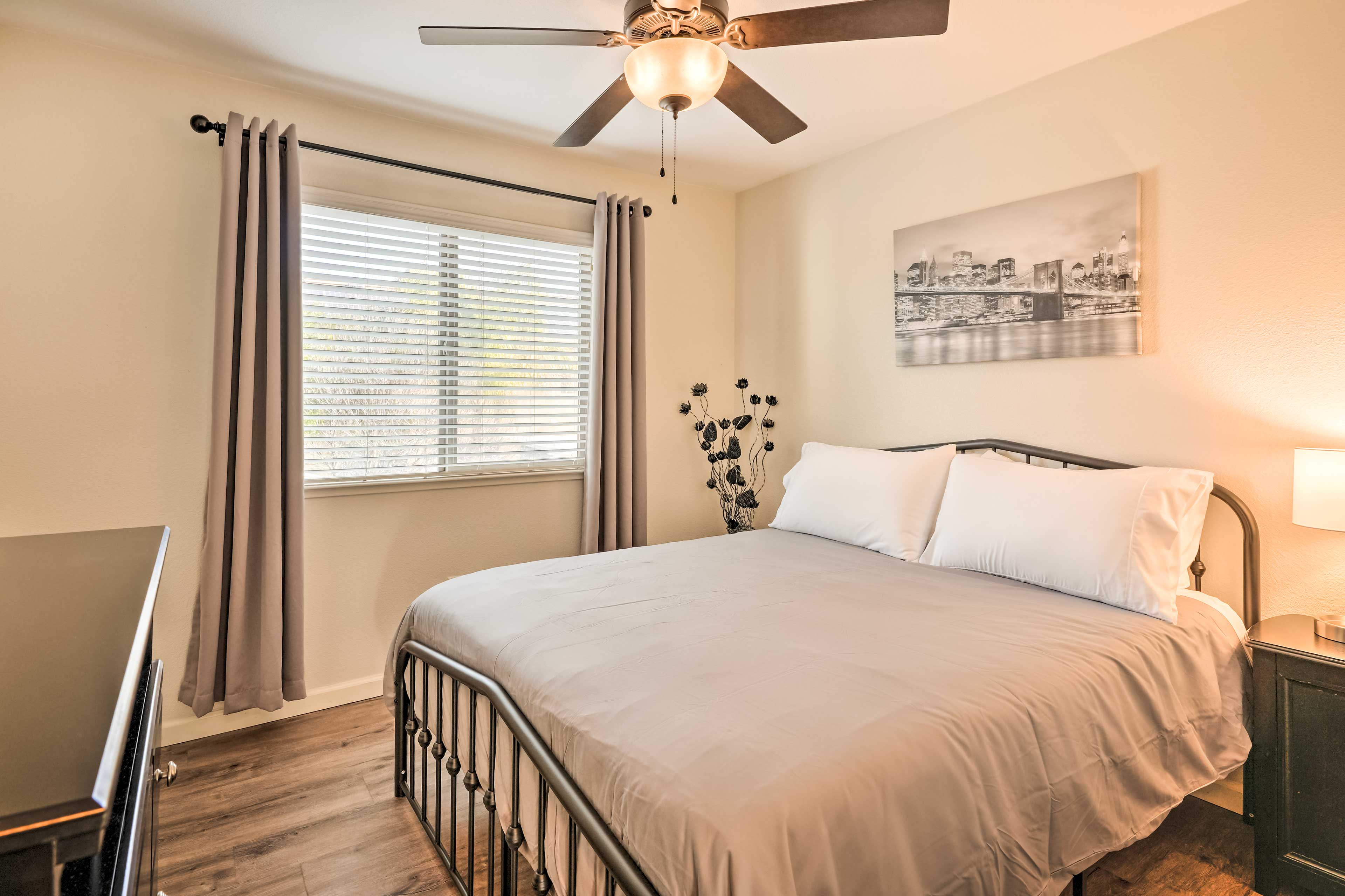 Family-Friendly Lincoln Home: 8 Mi to Casino!