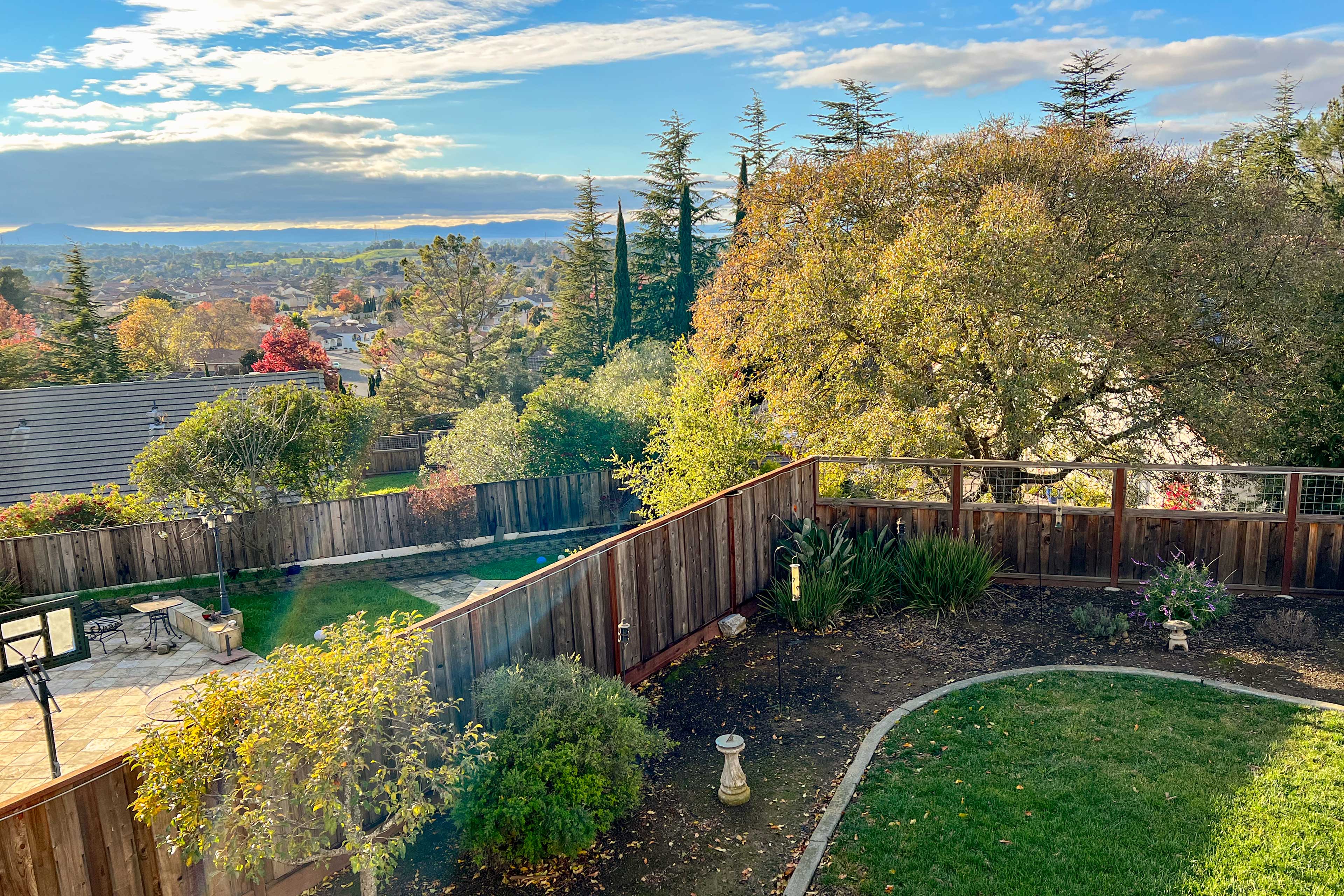 Wine Country Gateway w/ Views Btwn Napa & SF