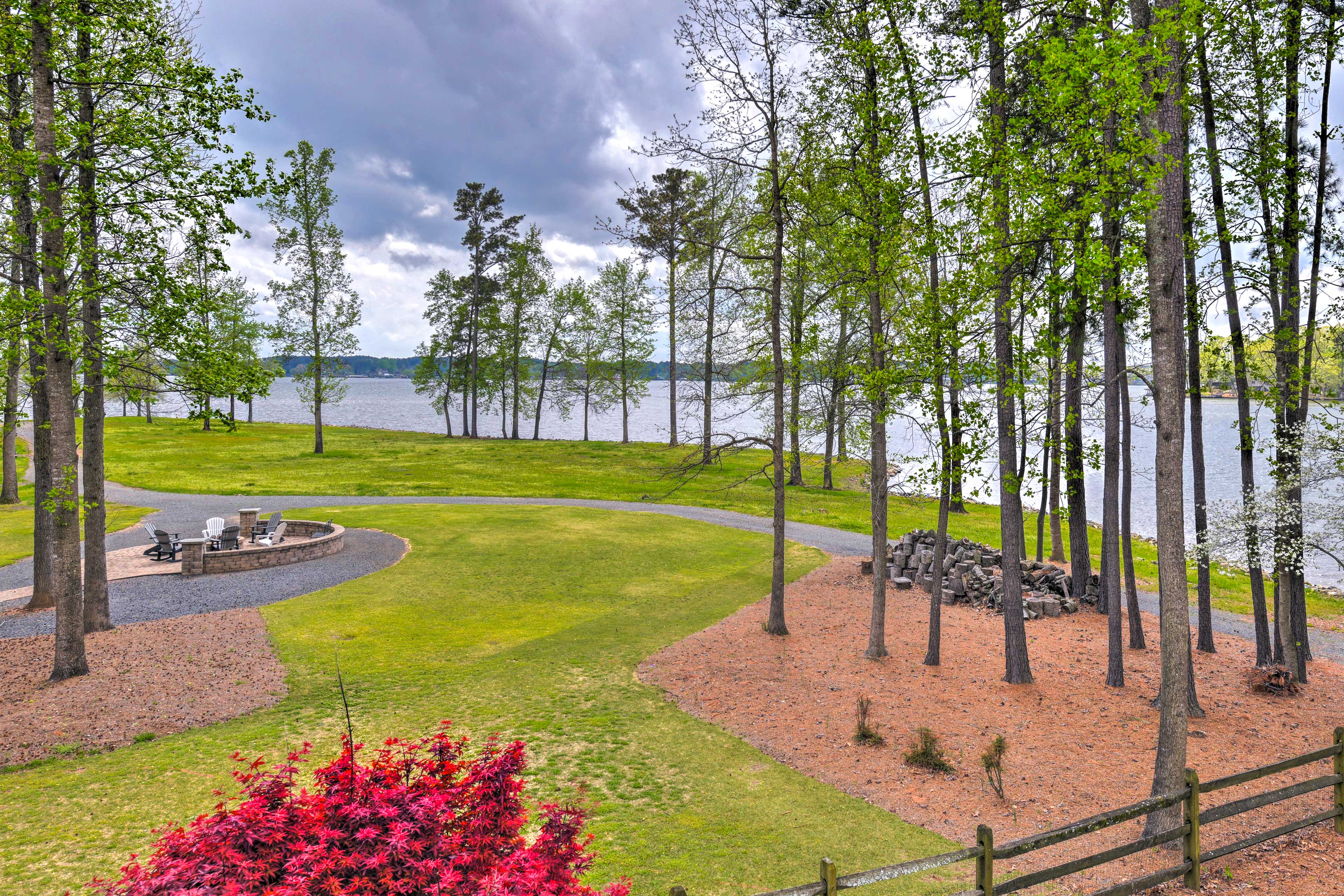 Property Image 2 - Grand Mt Gilead Villa on Lake Tillery w/ Dock