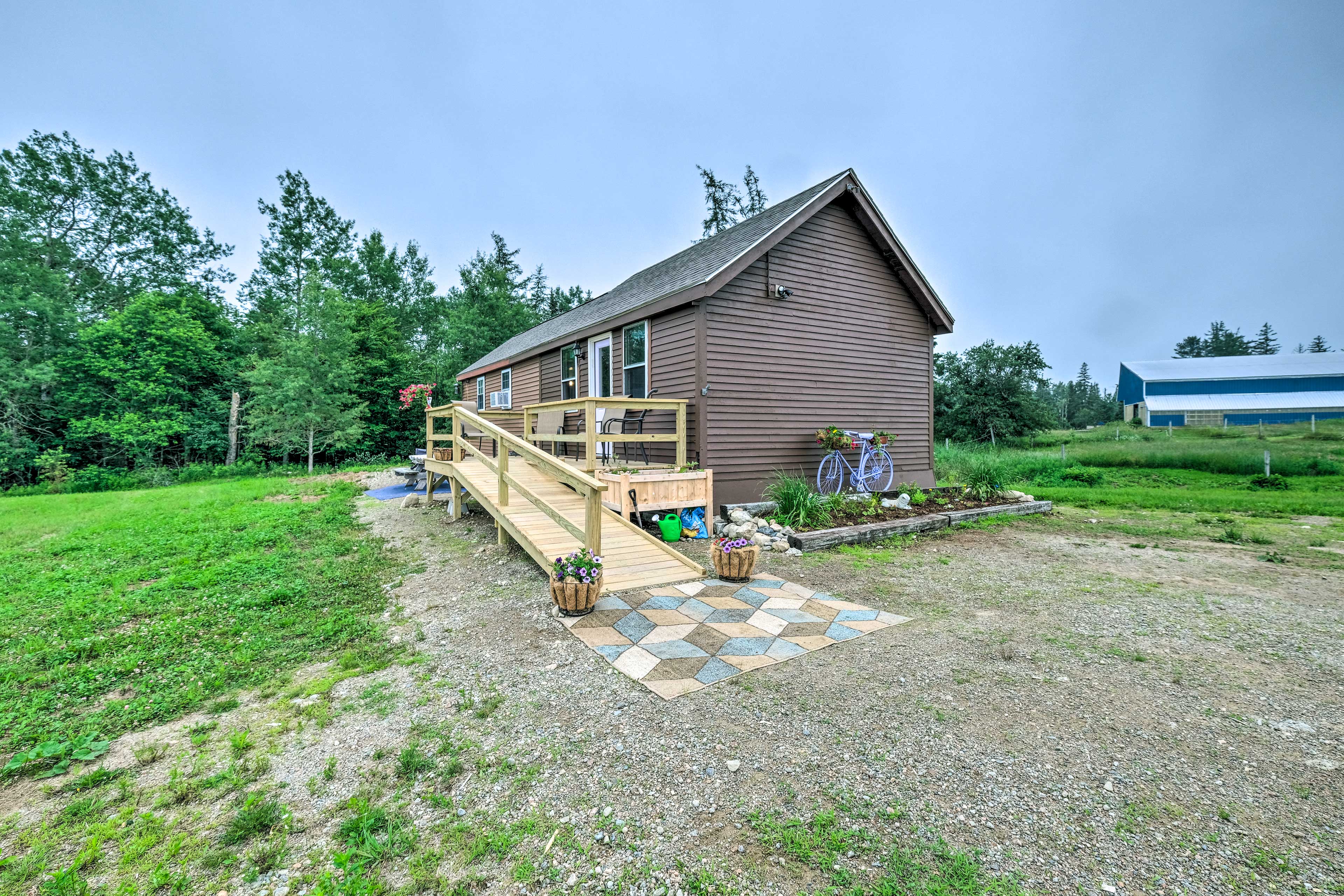 Historic Cottage on Horse Farm: FirePit & BBQ