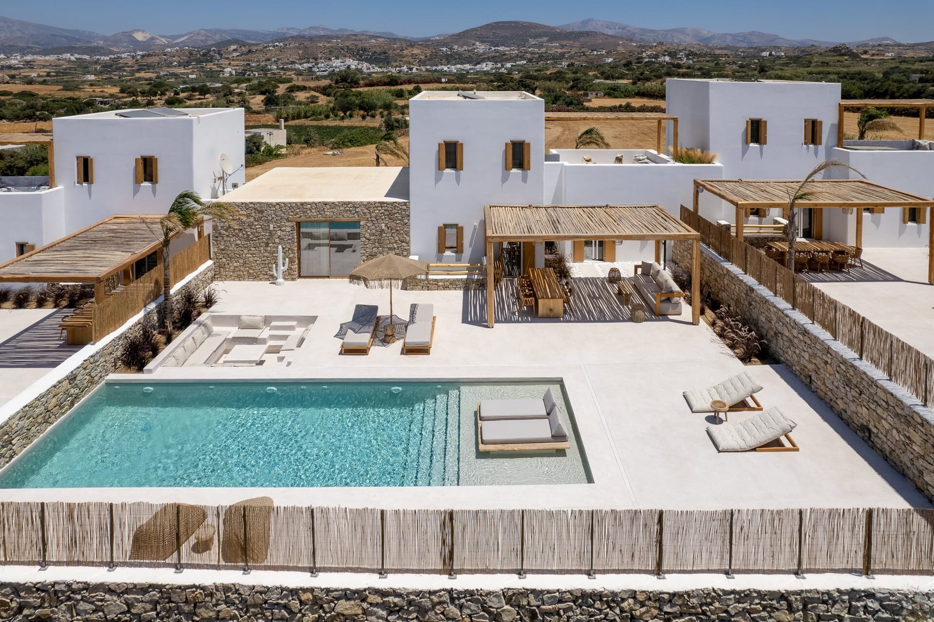 Property Image 1 - CVN Villa 3 Bedrooms and 2 Bedrooms Apartment with Private Pool | Naxos
