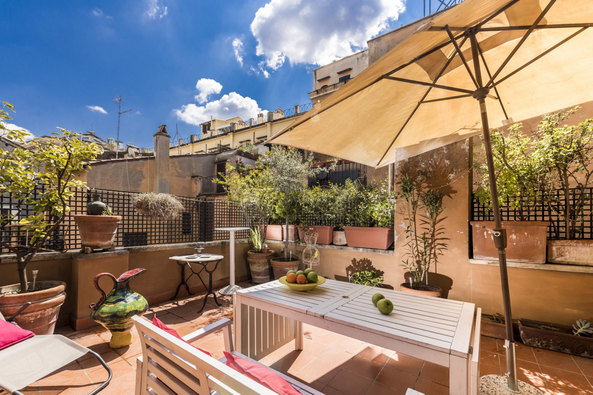 Property Image 1 - Chiara in Roma with 1 bedrooms and 1 bathrooms
