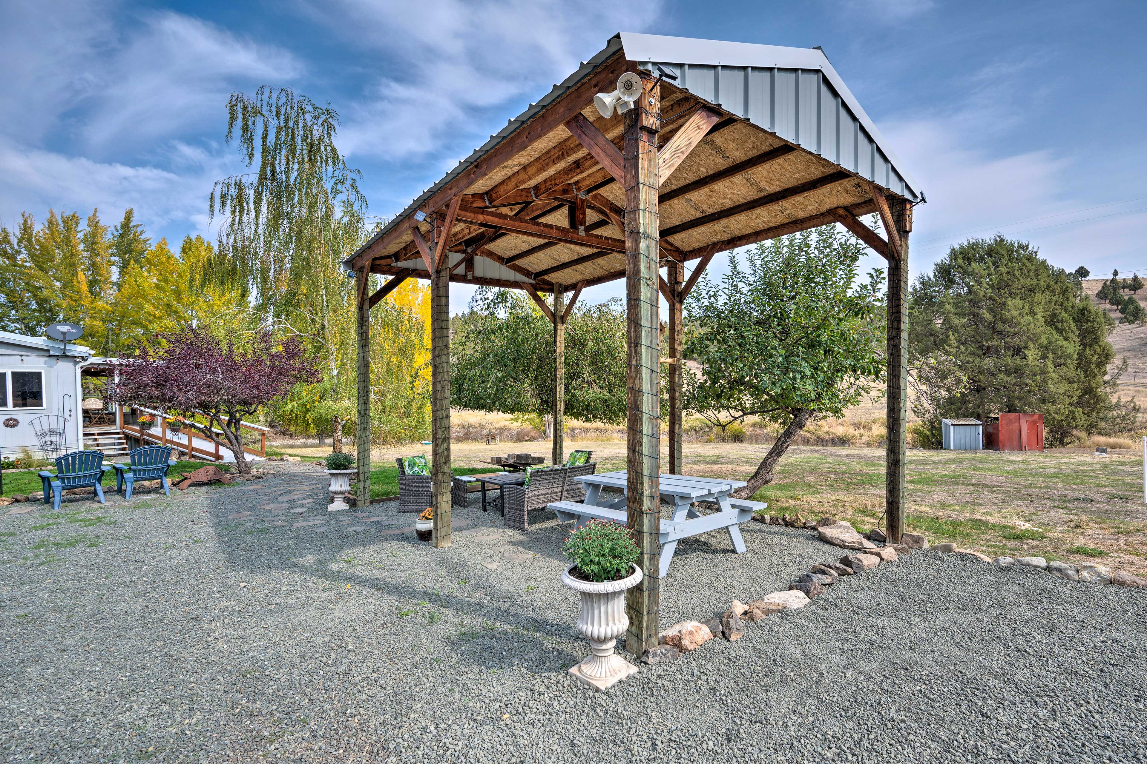 Property Image 2 - John Day Lakehouse w/ a Great Outdoor Space!