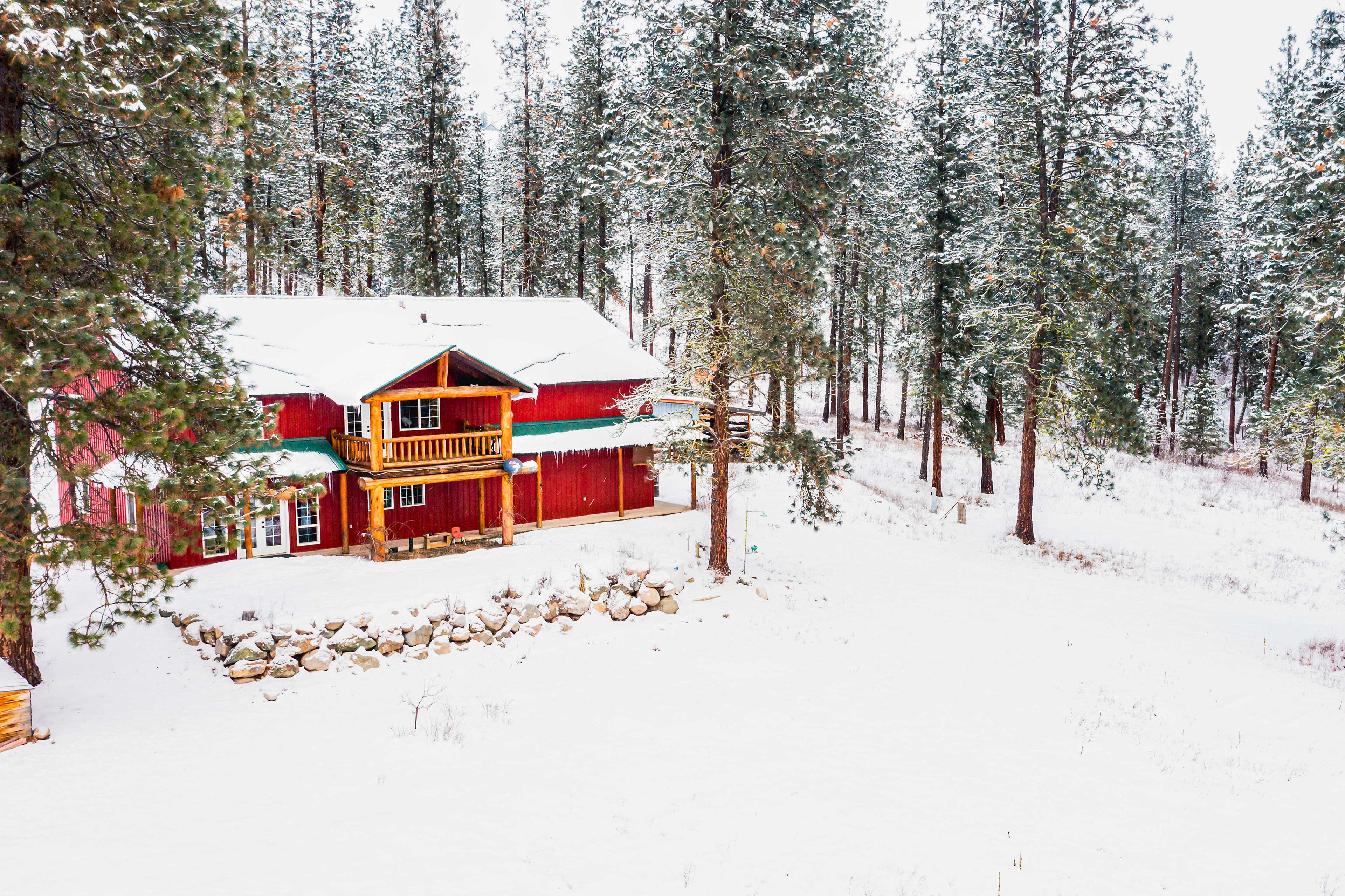 Kettle Falls Home w/ River Valley Mtn Views!