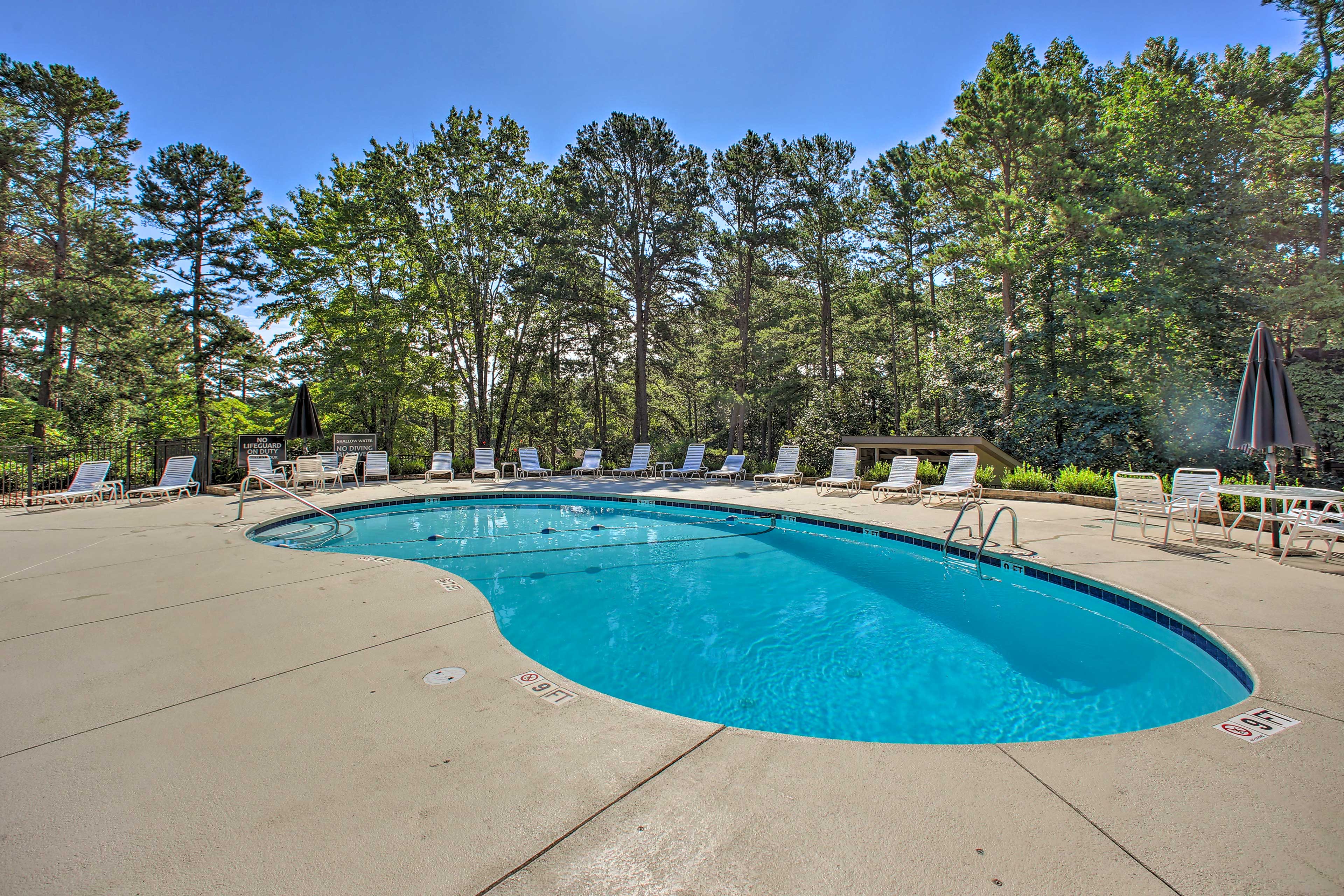 Property Image 2 - Keowee Key Resort Condo w/ Deck & Pool Access!