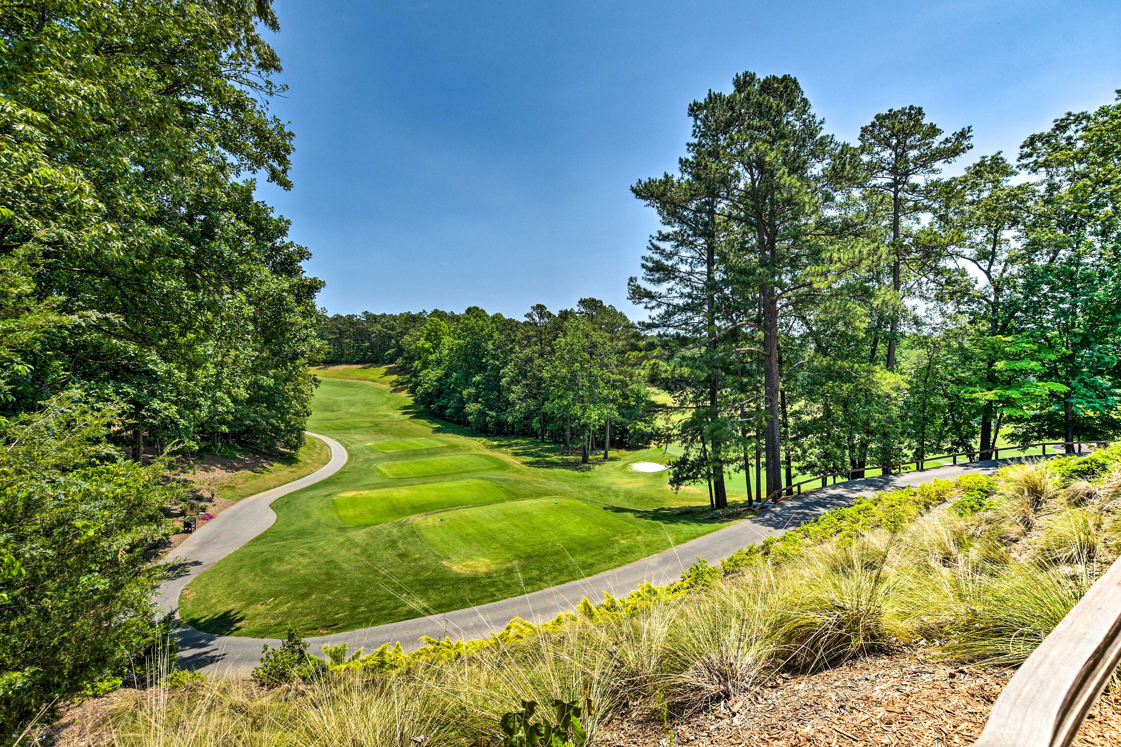 Property Image 1 - Keowee Key Resort Condo w/ Deck & Pool Access!