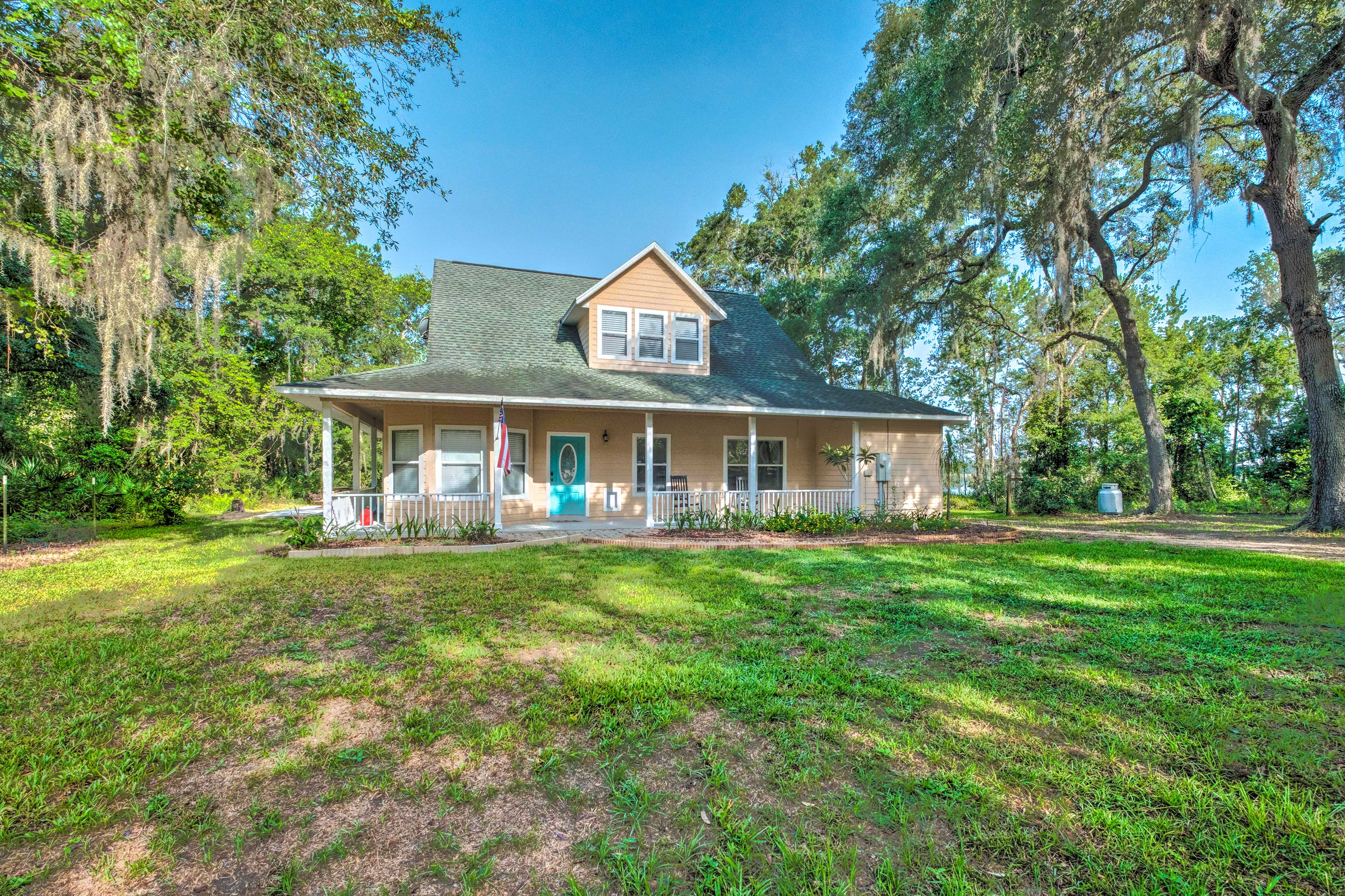 Property Image 1 - Lovely Hawthorne Home w/ Private Boat Dock!