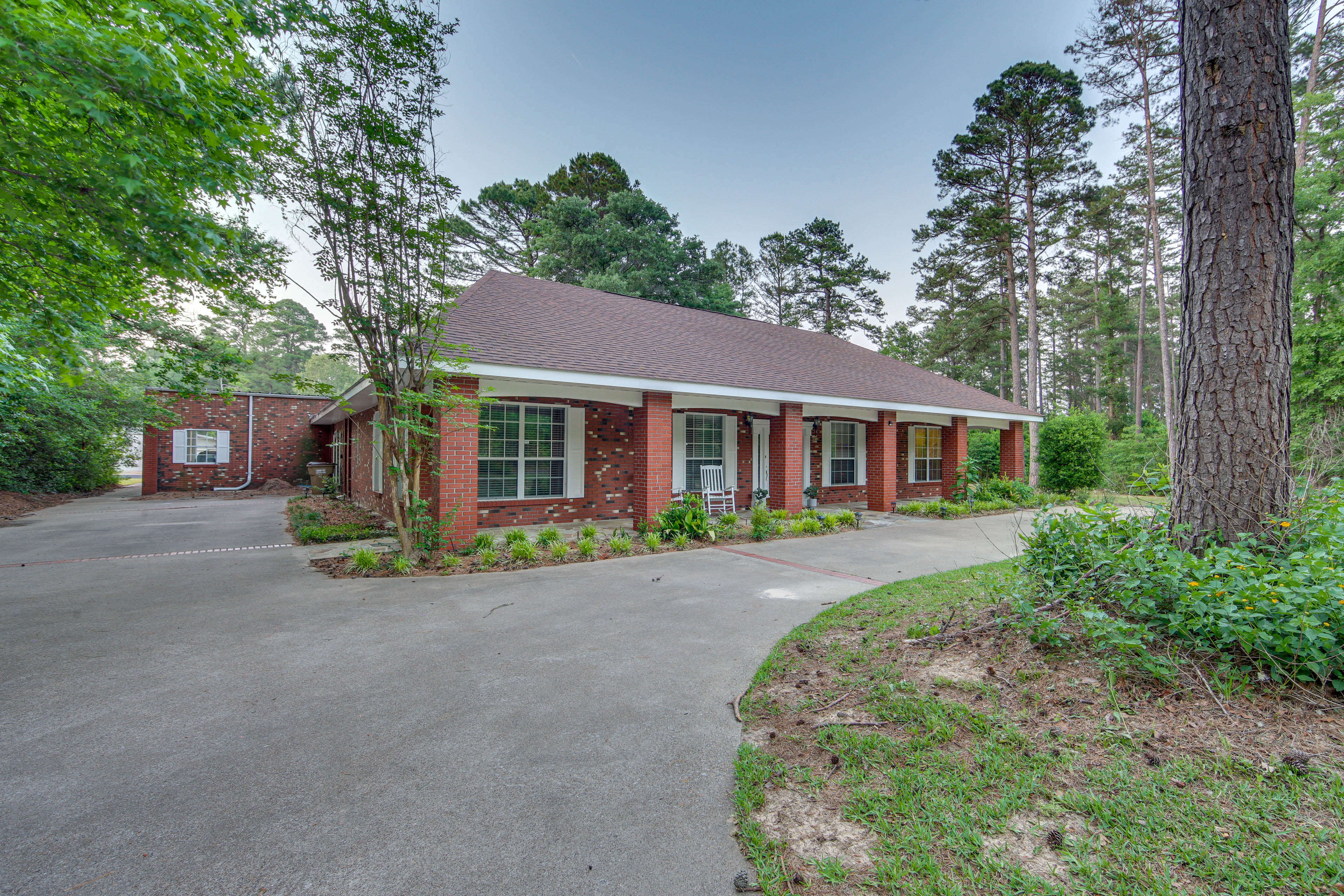 Property Image 2 - Lovely Hawkins Home w/ Patio & Hangar Garage!