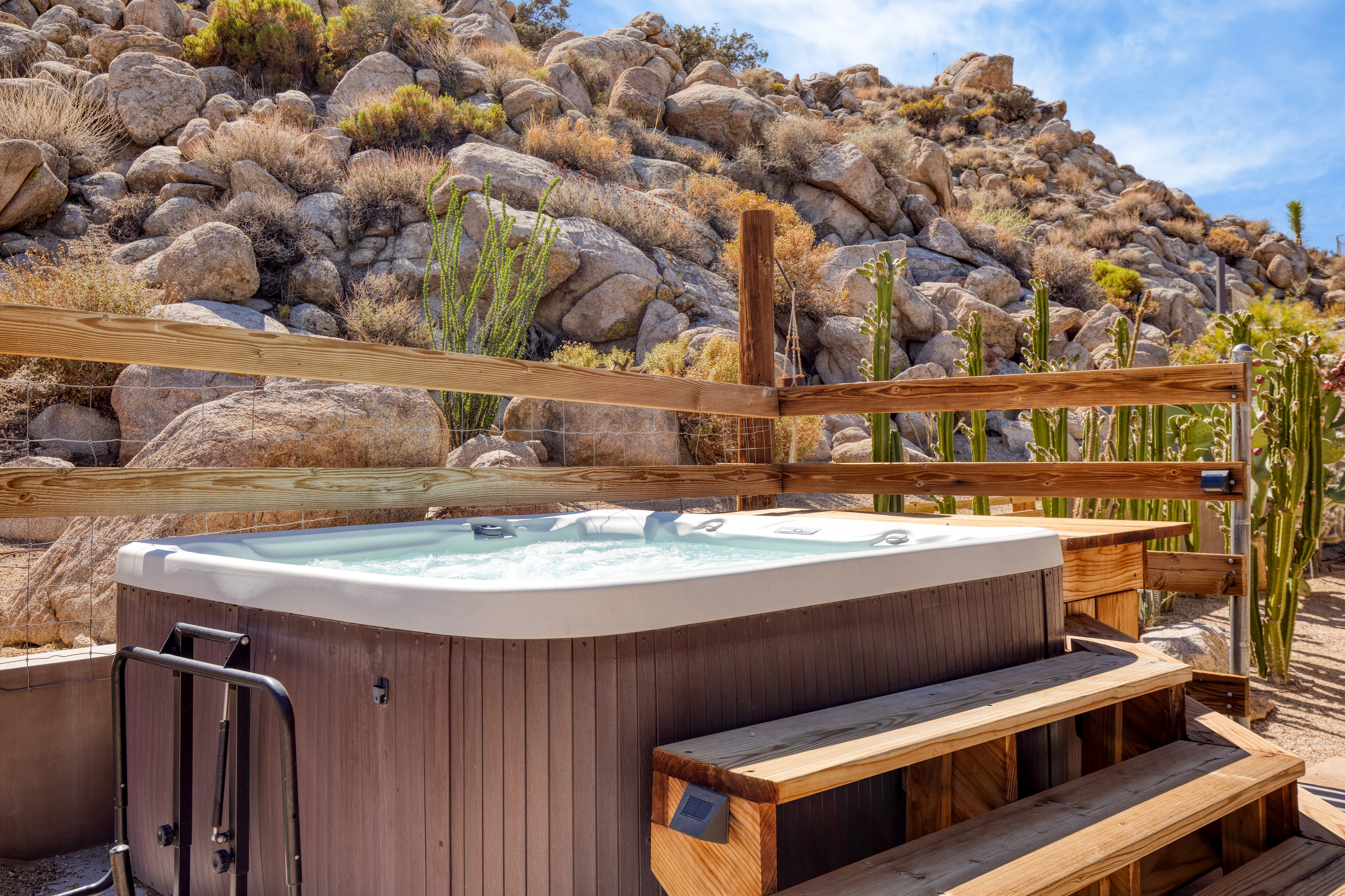 Hot tub at the foot of the hills.
