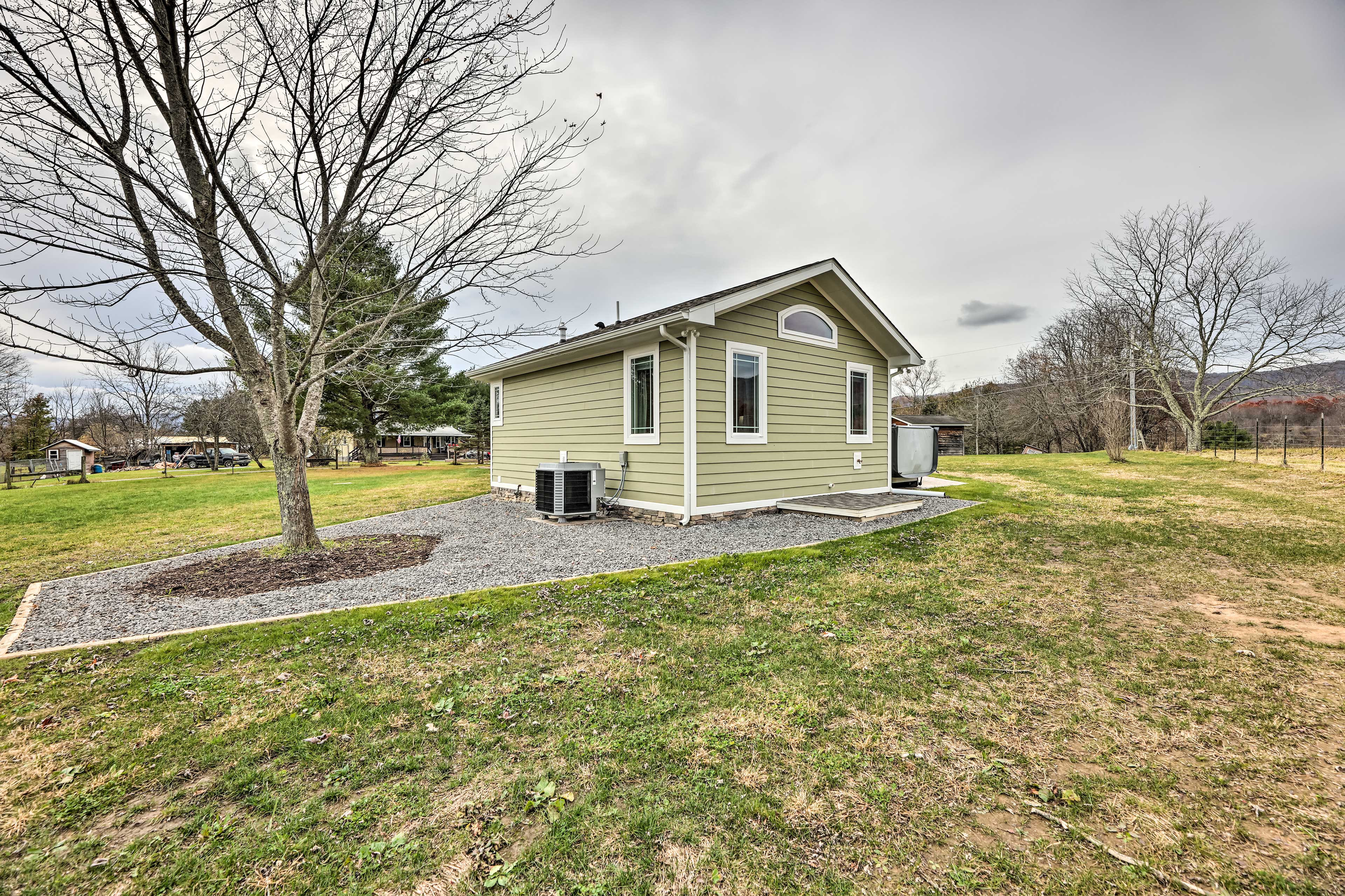 Property Image 2 - Modern Marlinton Home w/ Hot Tub & Mtn Views!