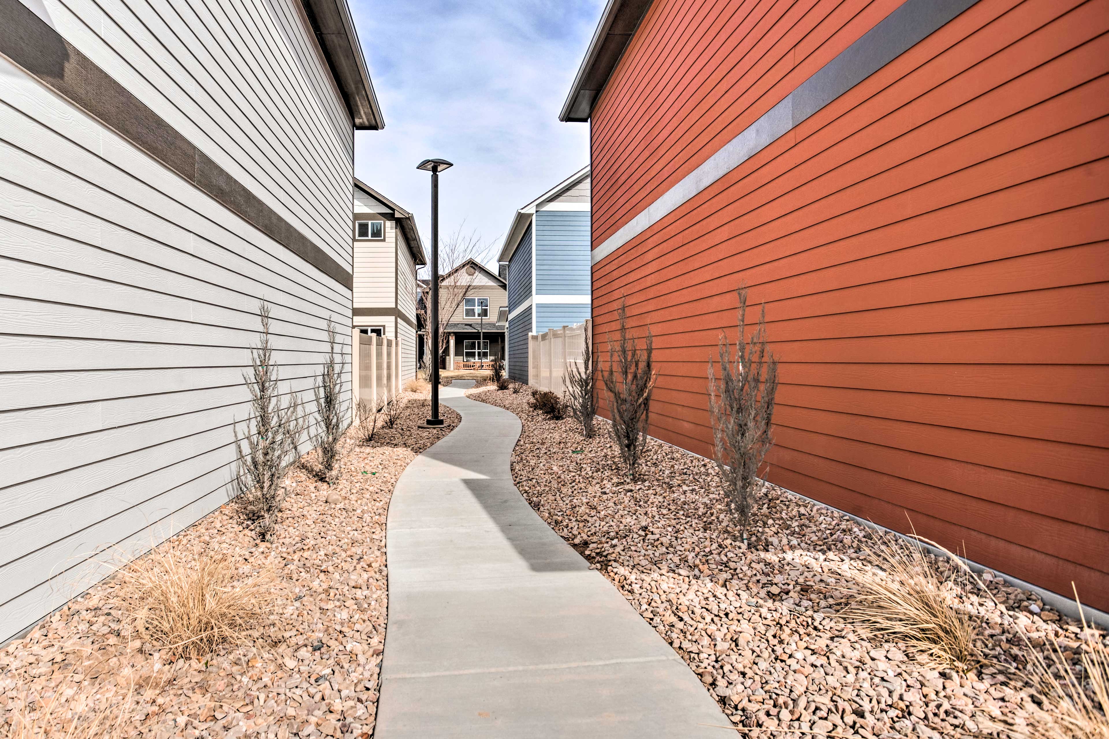 Property Image 2 - Modern Townhome ~ 3 Mi to Dtwn Grand Junction