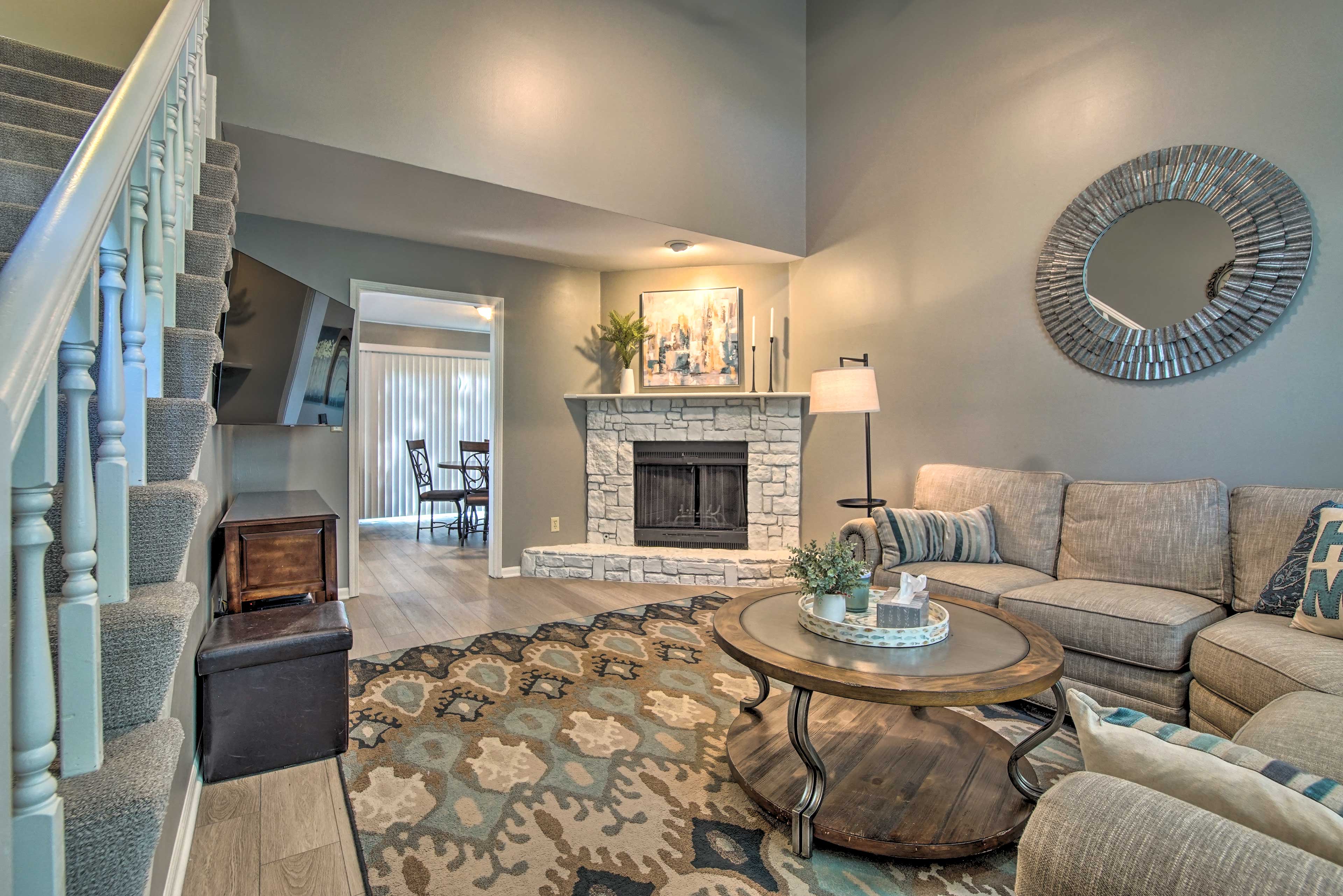 Property Image 1 - Modern Townhome w/ Fireplace: Near Stoll Park