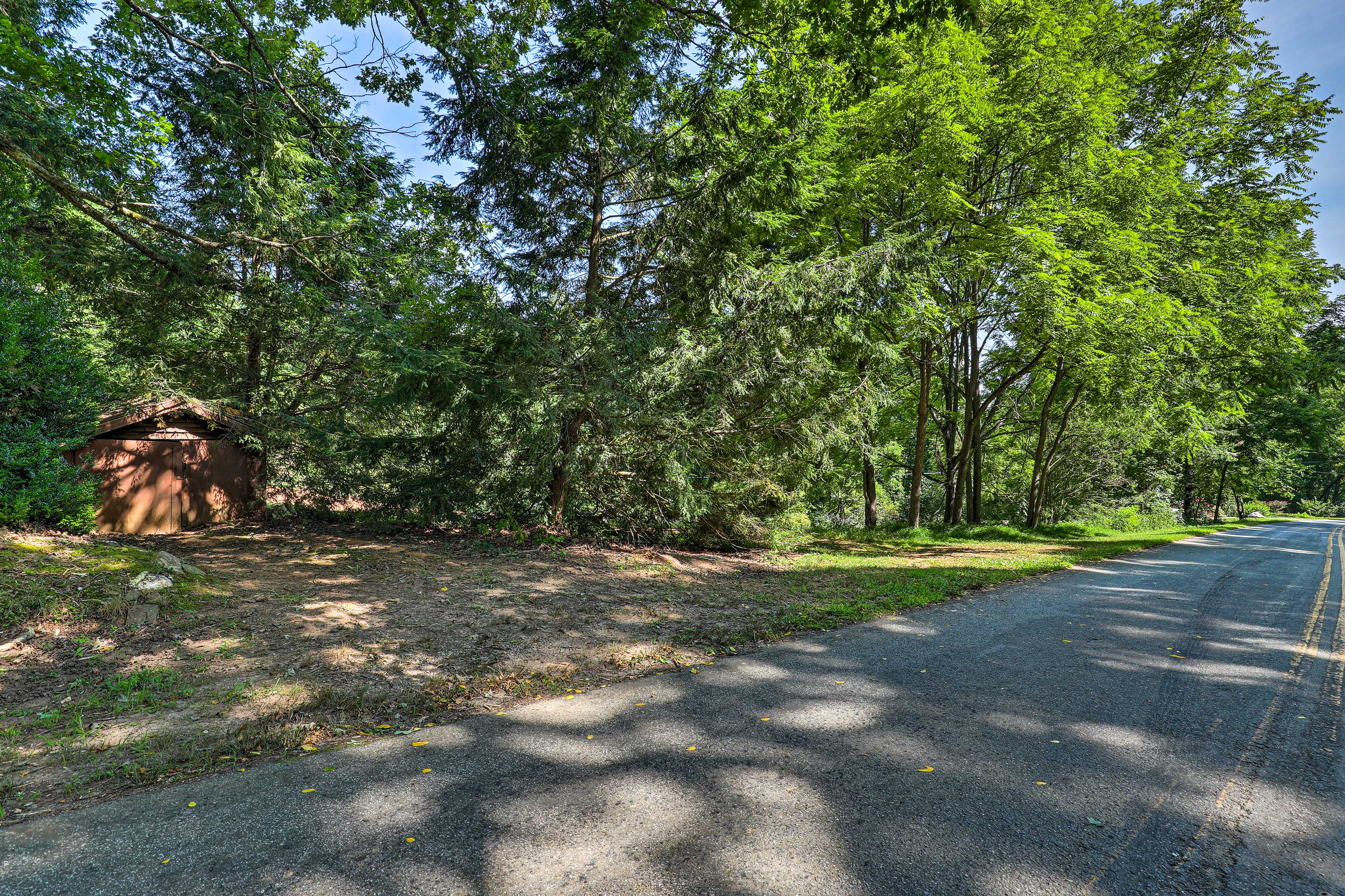 Property Image 1 - ’Momma Rhodes’ Rustic Blue Ridge Cabin on 4 Acres